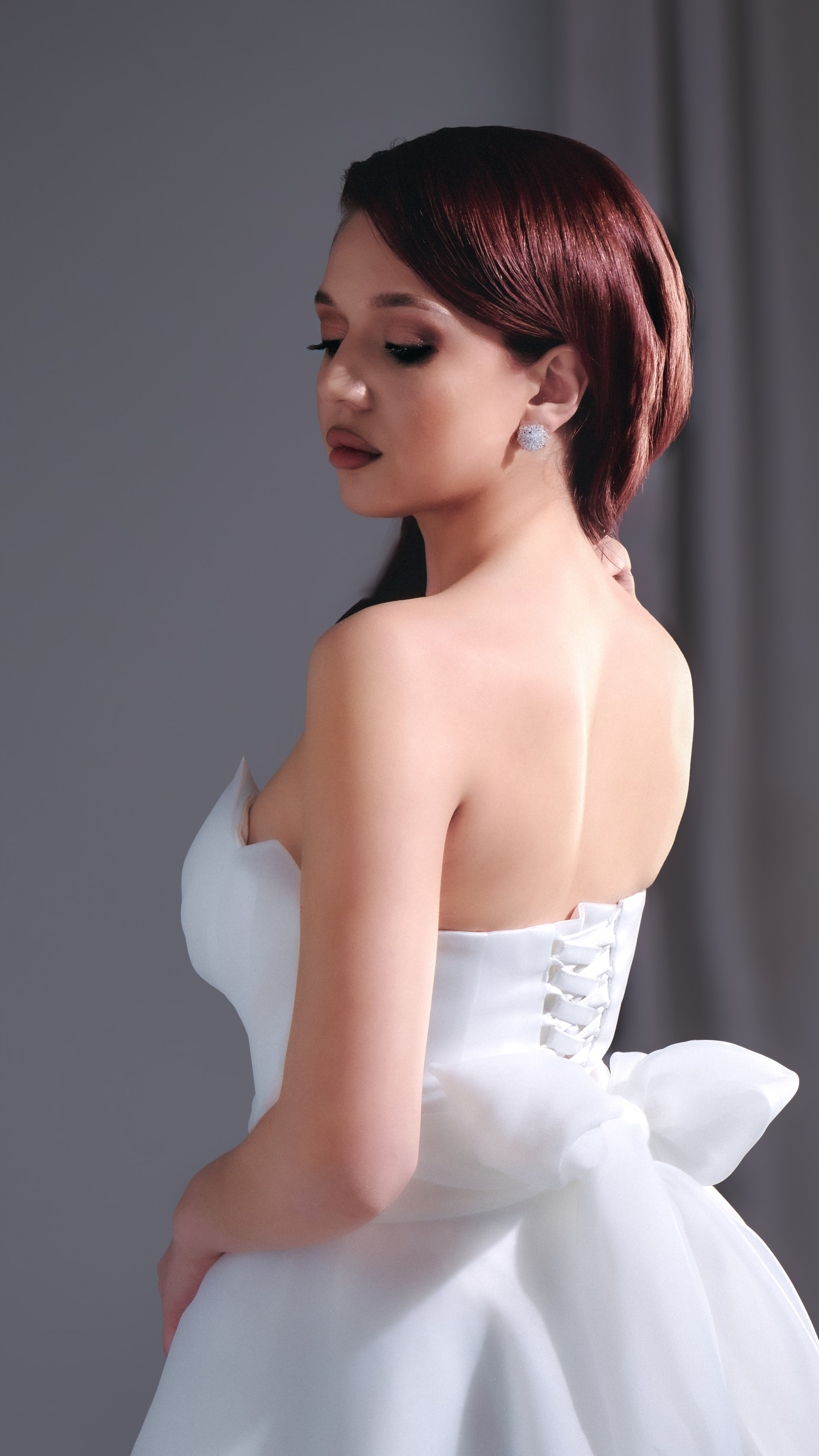 Я  фотограф. Работаю в городе Москва,