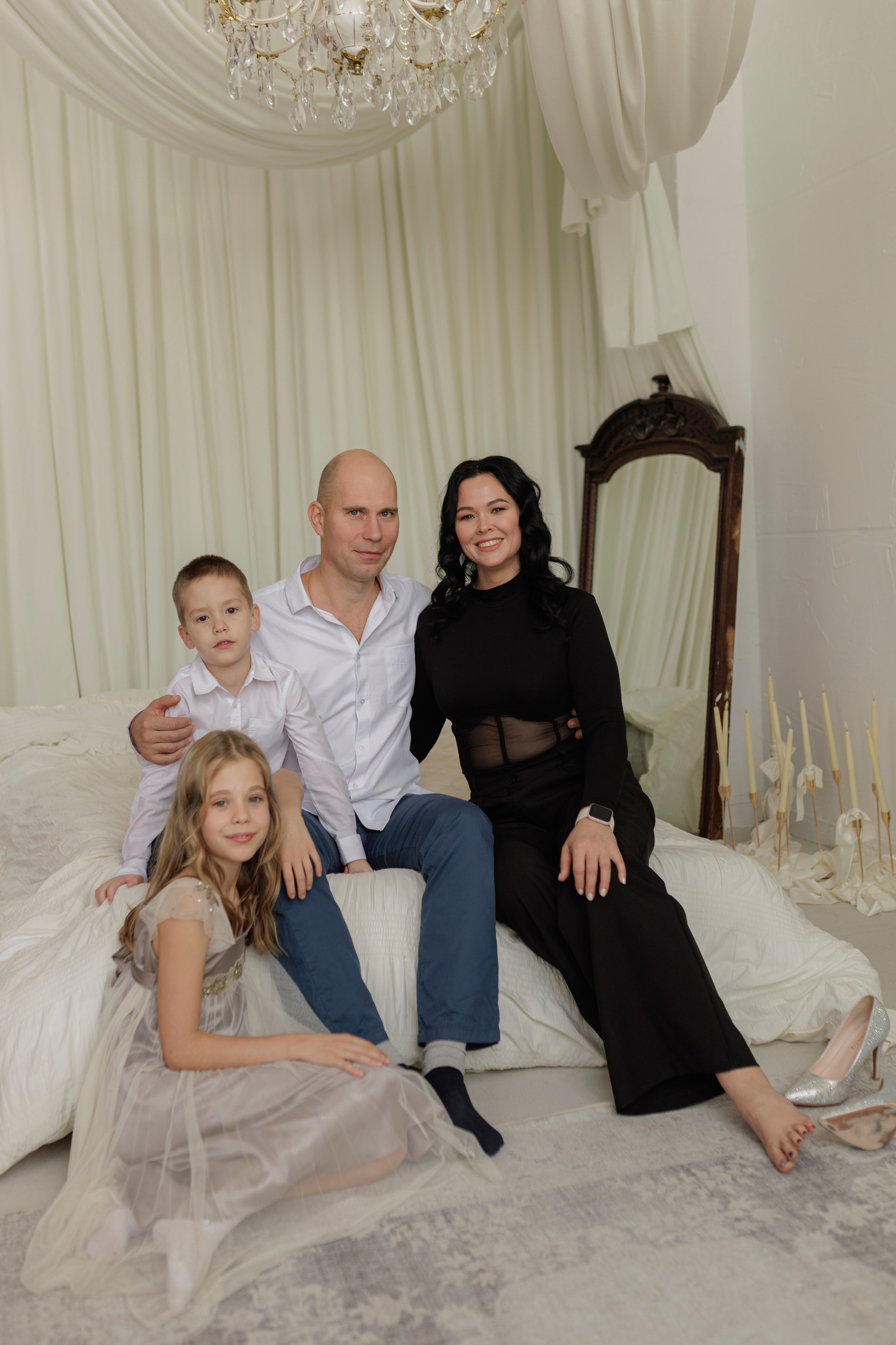 Студийная семейная фотосессия. Семейный и детский фотограф в Рязани Васюгова Мария