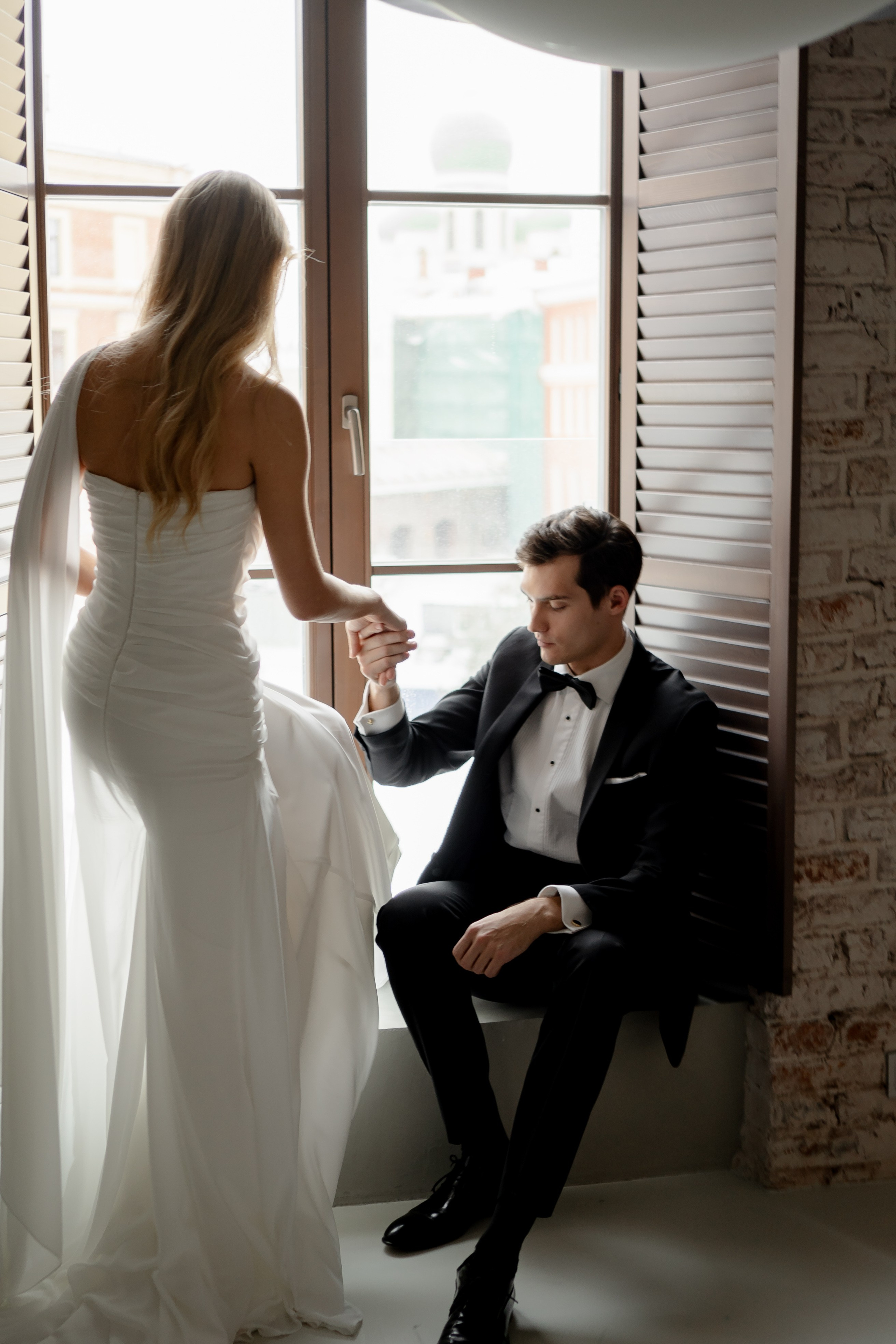 ЭЛЕГАНТНАЯ СВАДБЕНАЯ СЬЕМКА ЖЕНИХА И НЕВЕСТЫ В ДОРОГОМ ОТЕЛЕ САНКТ-ПЕТЕРБУРГА. Профессиональный фотограф, Санкт-Петербург — Виктория Богомолова