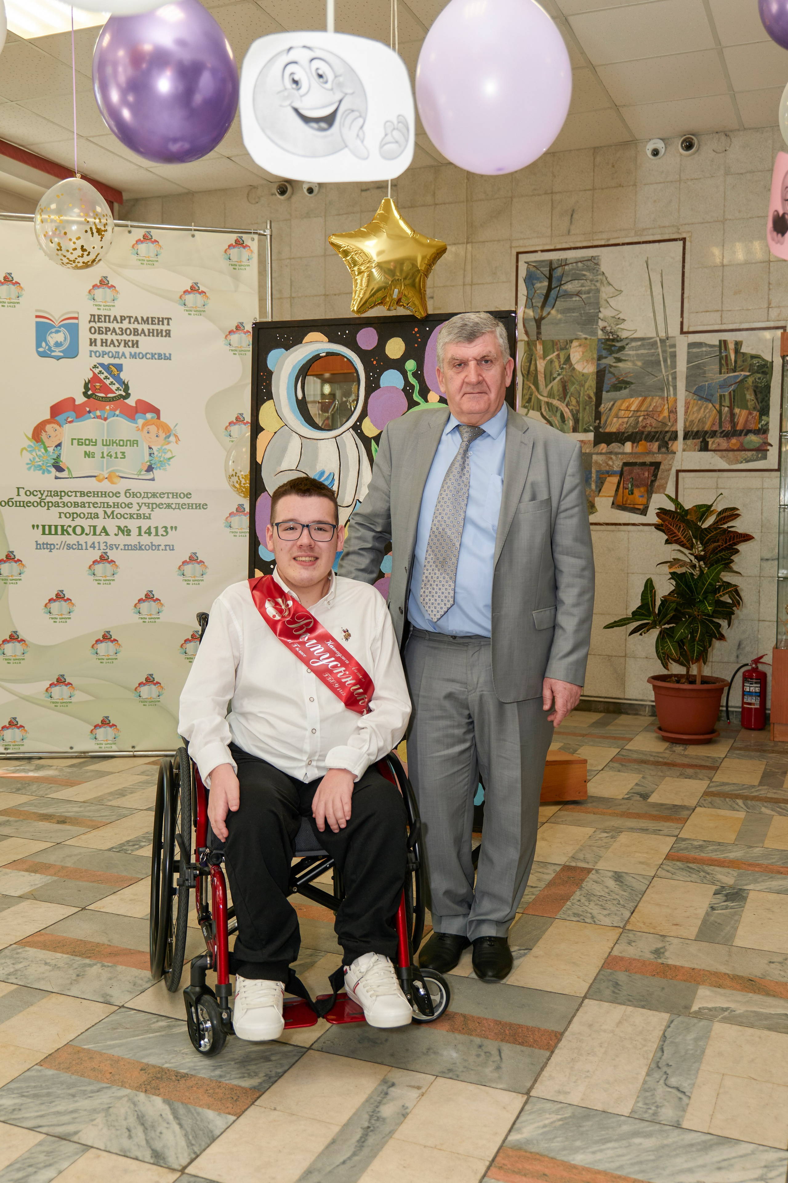 Последний звонок школа 1413. Детский и семейный фотограф г. Москва Оксана Катаджи