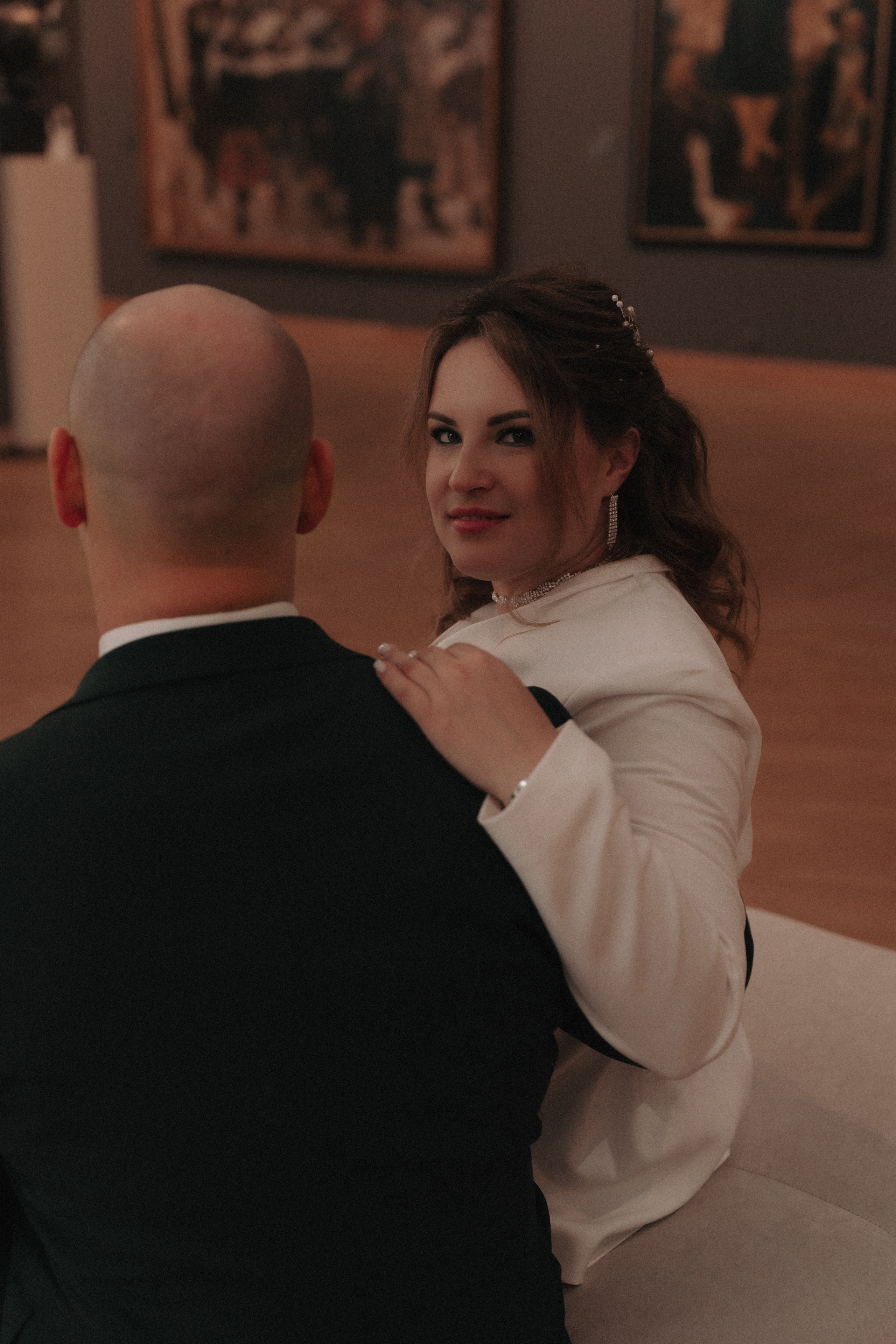 Свадебная фотосессия в музее. Ваш семейный фотограф в Минске — Вика Трегубова