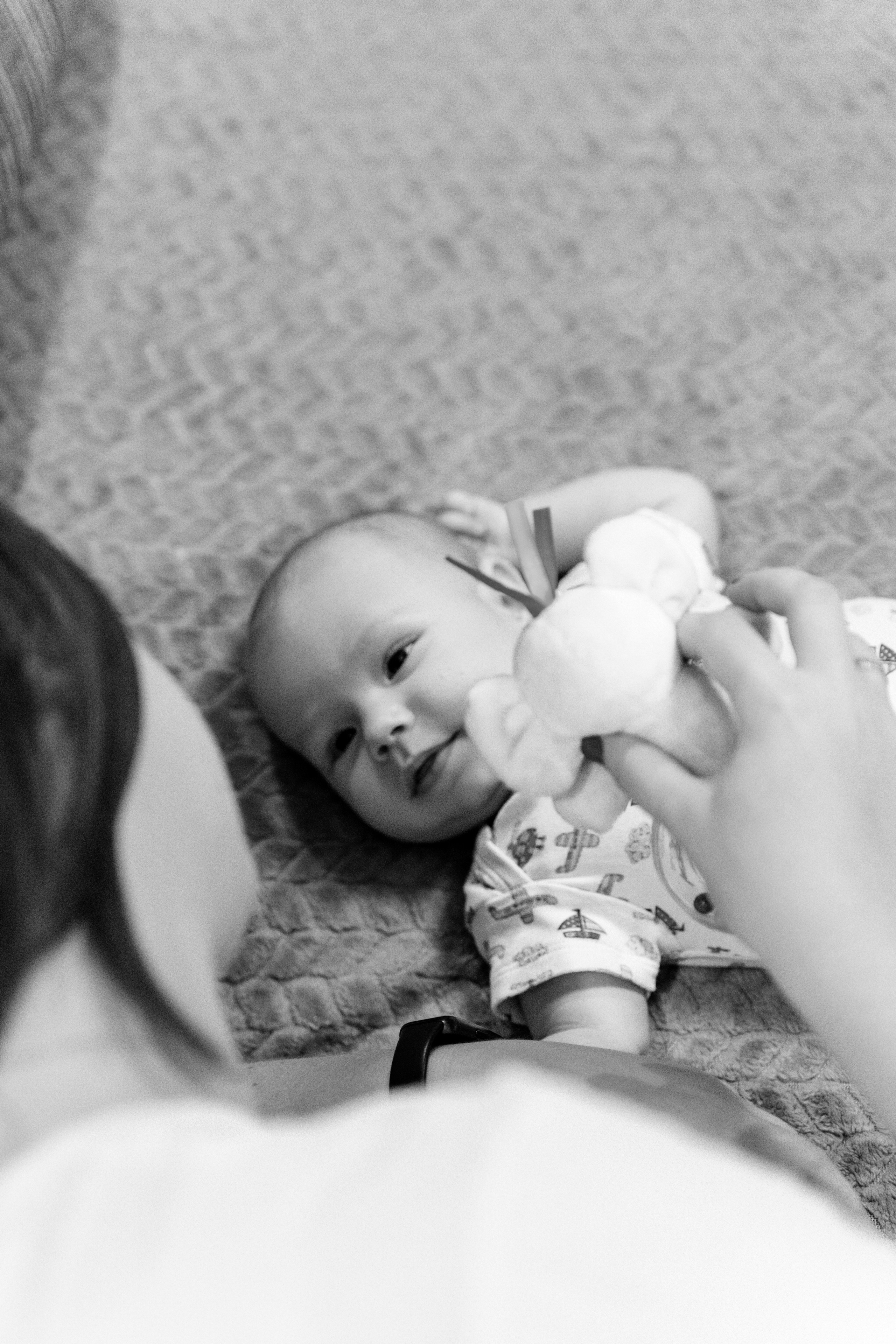 Оля и Ромка (домашняя фотосессия). Ваш семейный фотограф в Минске — Вика Трегубова