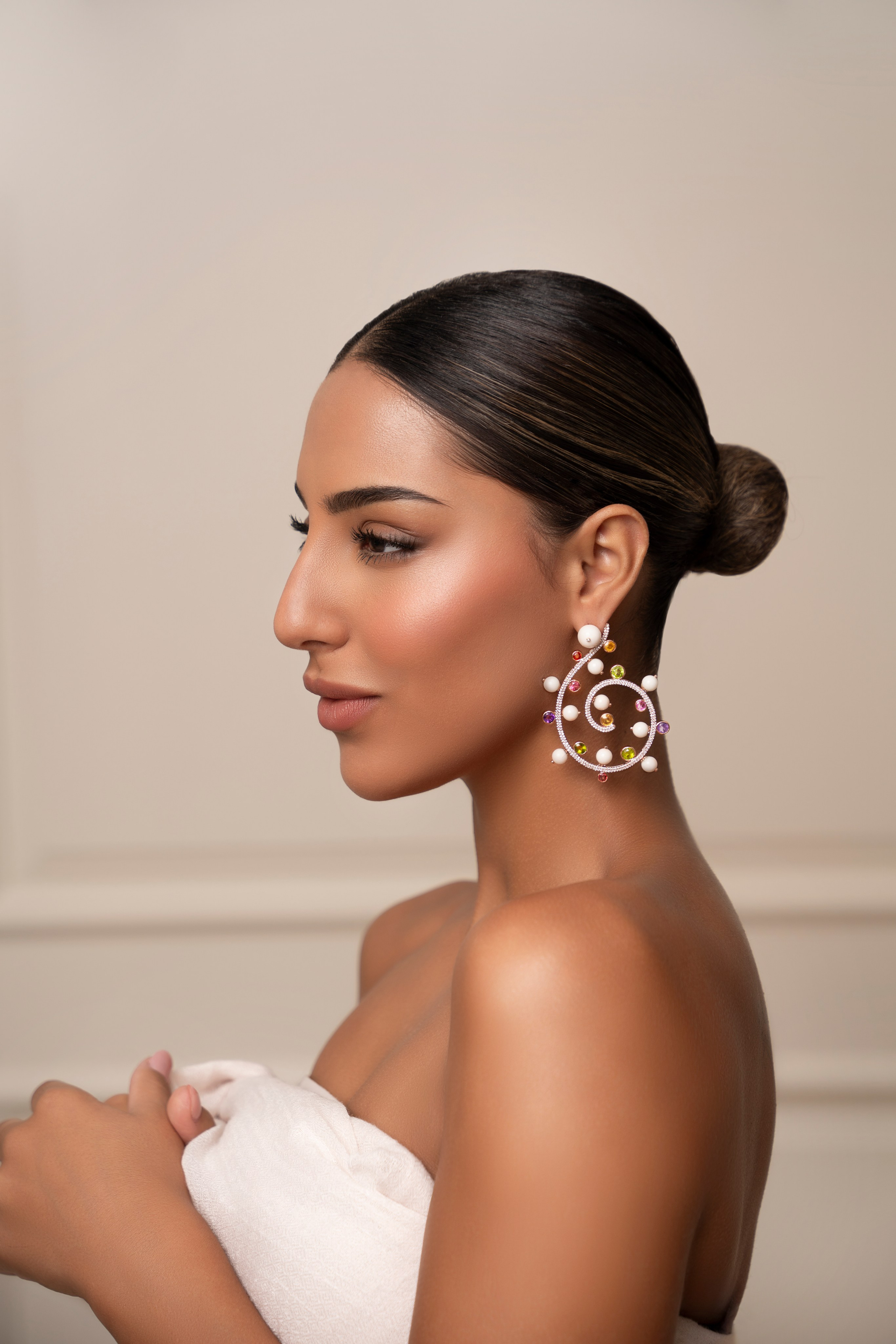 BEAUTY. Professional Worldwide Retoucher Retouch.Allusory