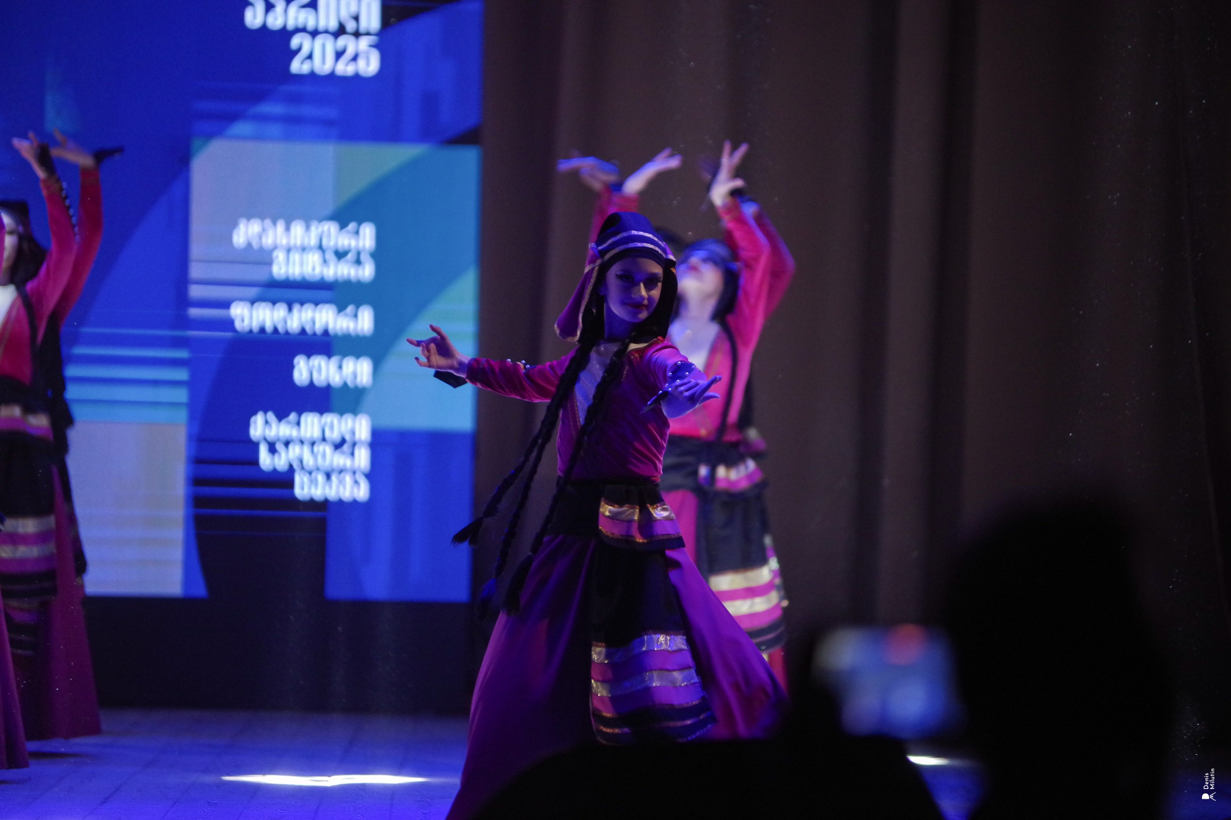 Танцы в Хоби. Портретный фотограф Денис Милютин