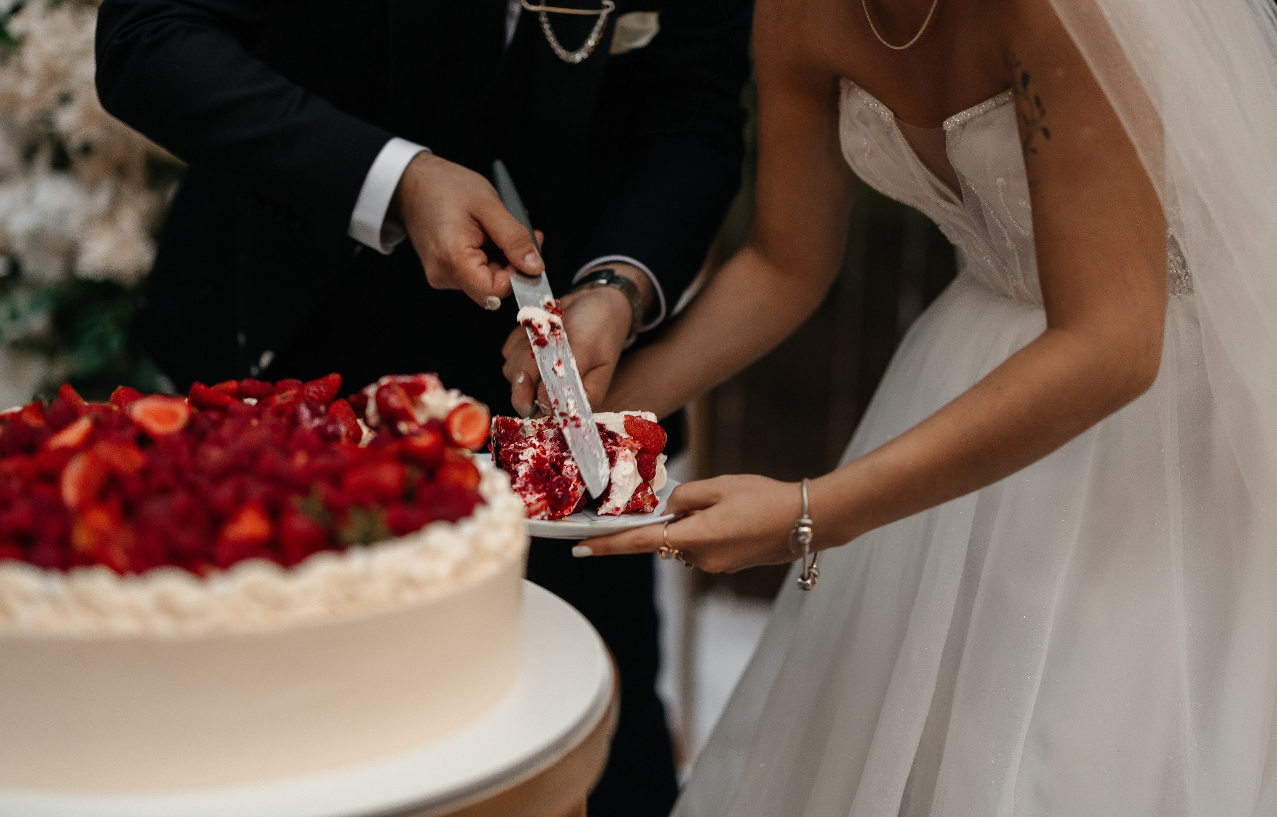 Виктор & Дарья | 02.08.25. Свадебный и семейный фотограф в Омске Евгения Хакимова