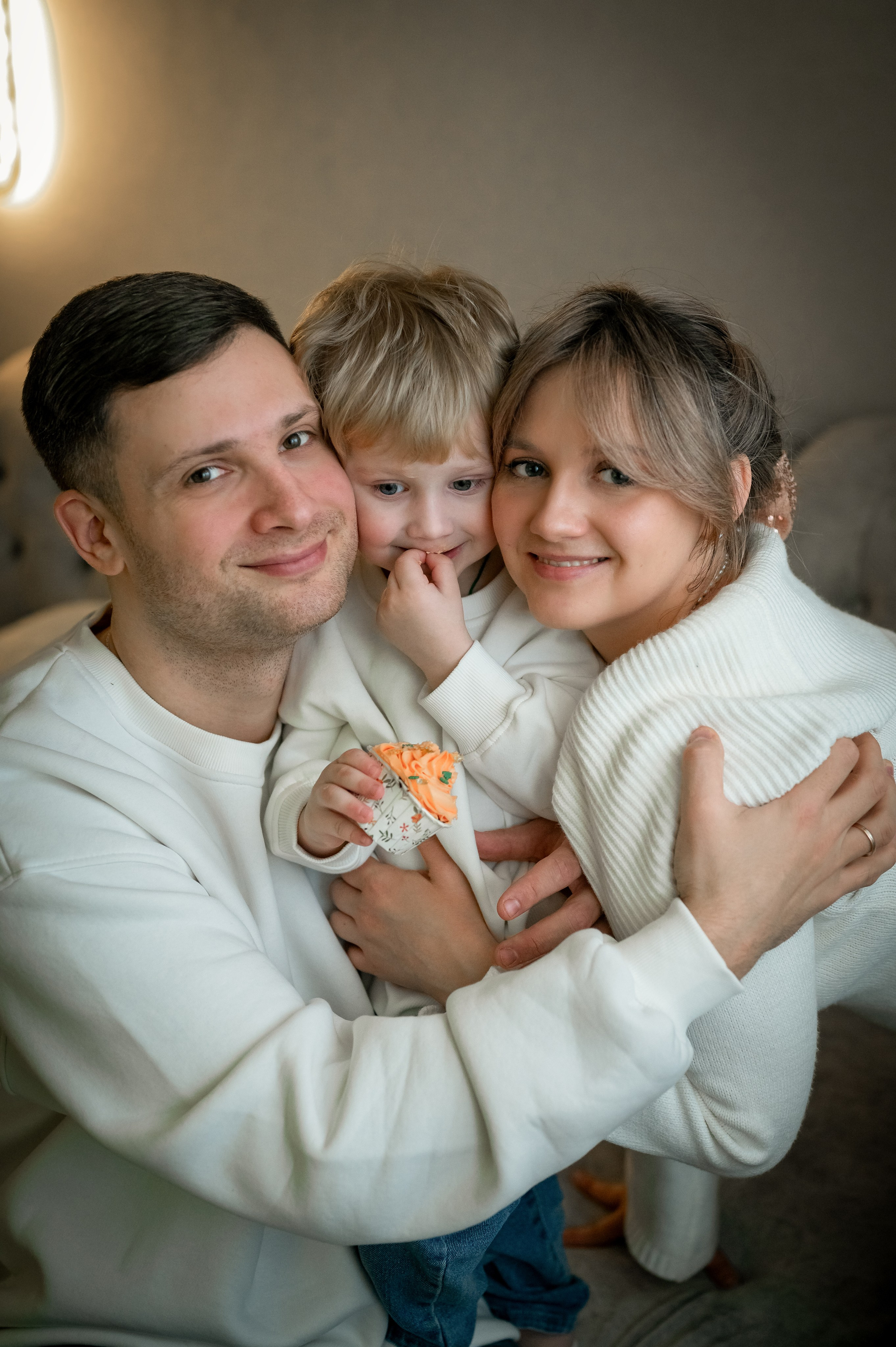 Домашняя новогодняя фотосессия. Фотограф новорождённых, семейный, школьный в городе Калуге Евгения