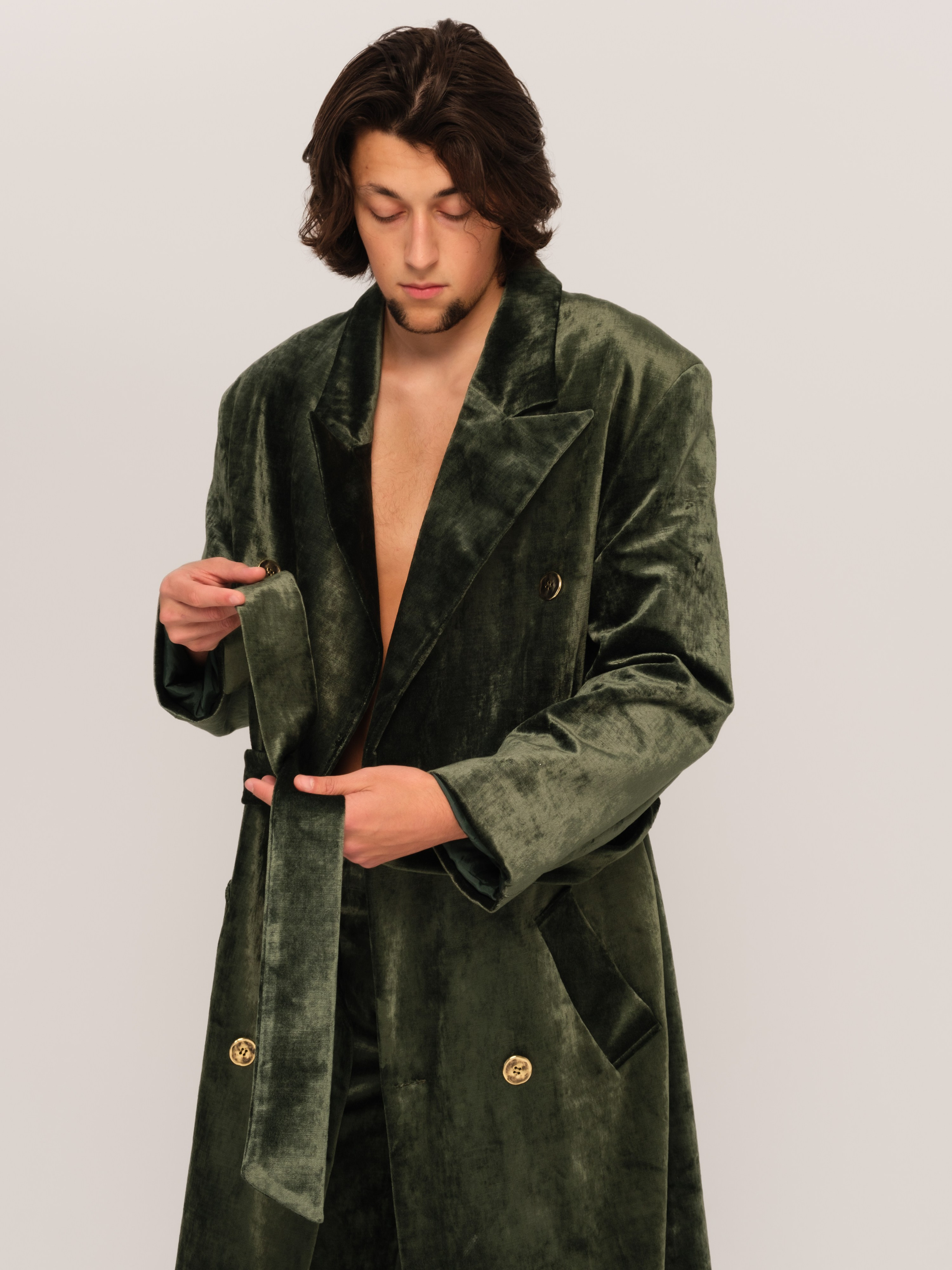 ZHAKOVA BRAND каталог. Мари — фотограф и видеограф из Москвы