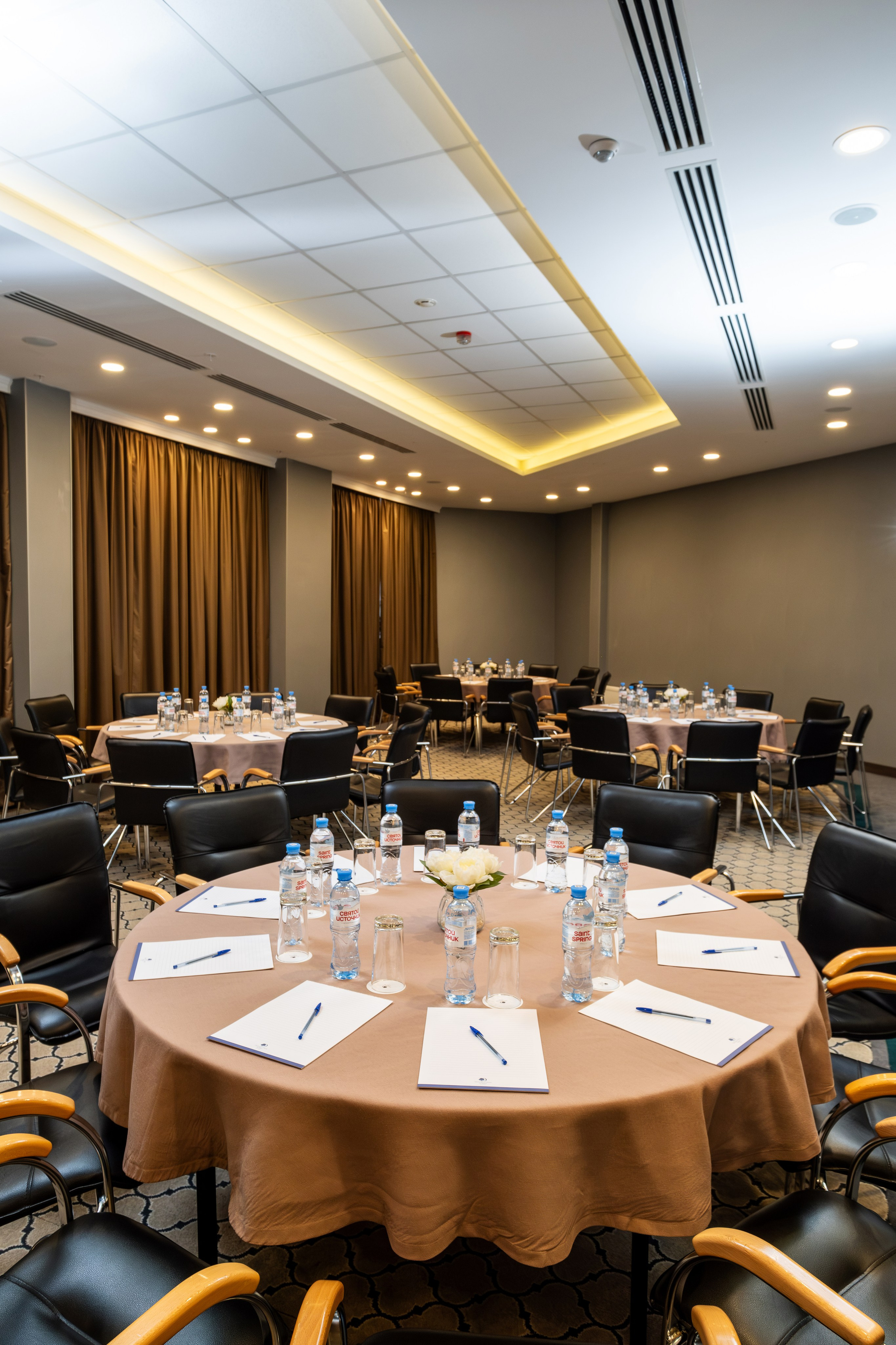 Интерьер. Фотограф и видеограф в Тюмени Анна Жагорина, ваши фото еще не отдавали так быстро!