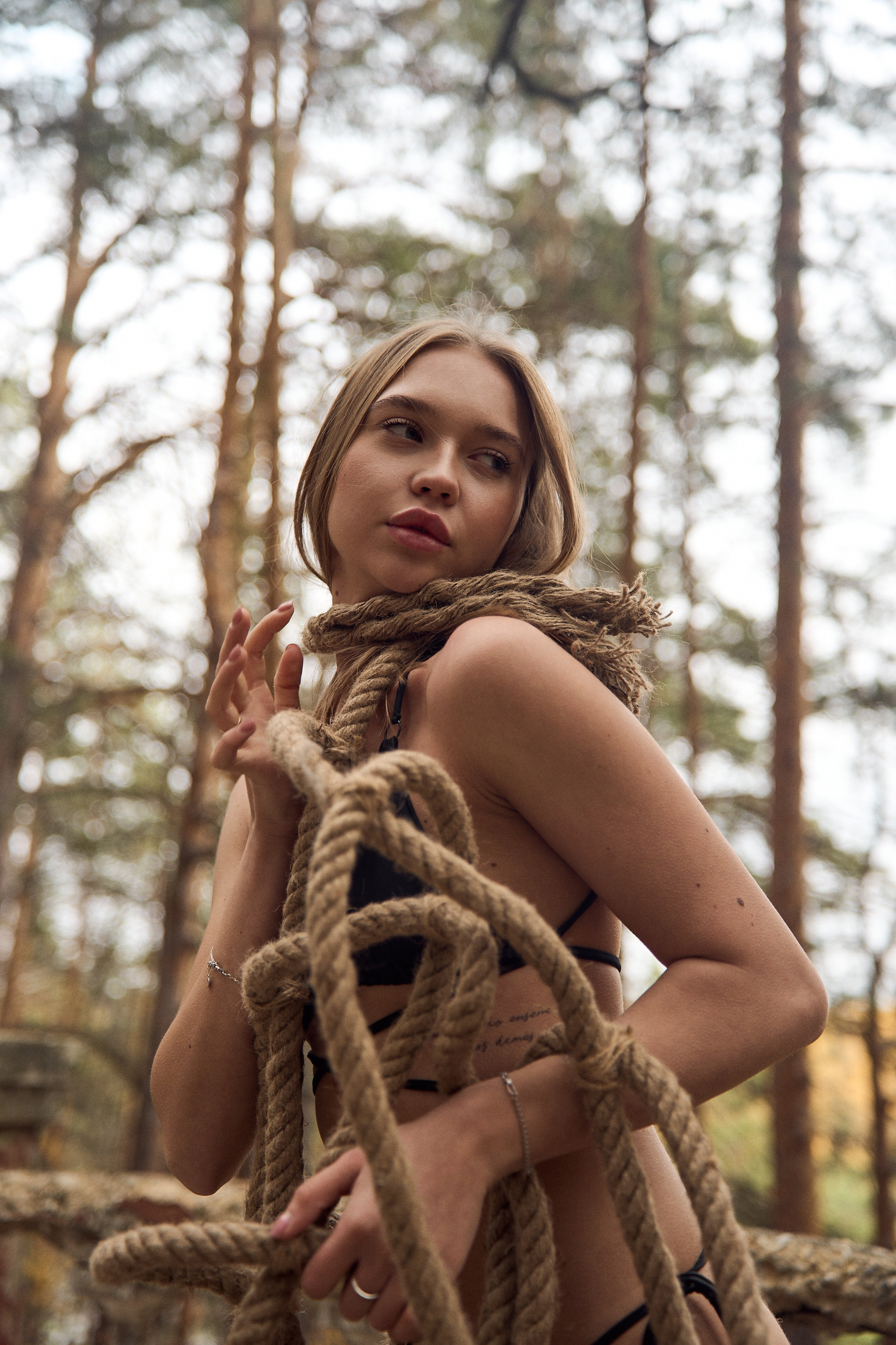 KSYUSHA. Yekaterinburg, Sochi, Istanbul, Tiflis-Bshari Zaana’da fotoğrafçı