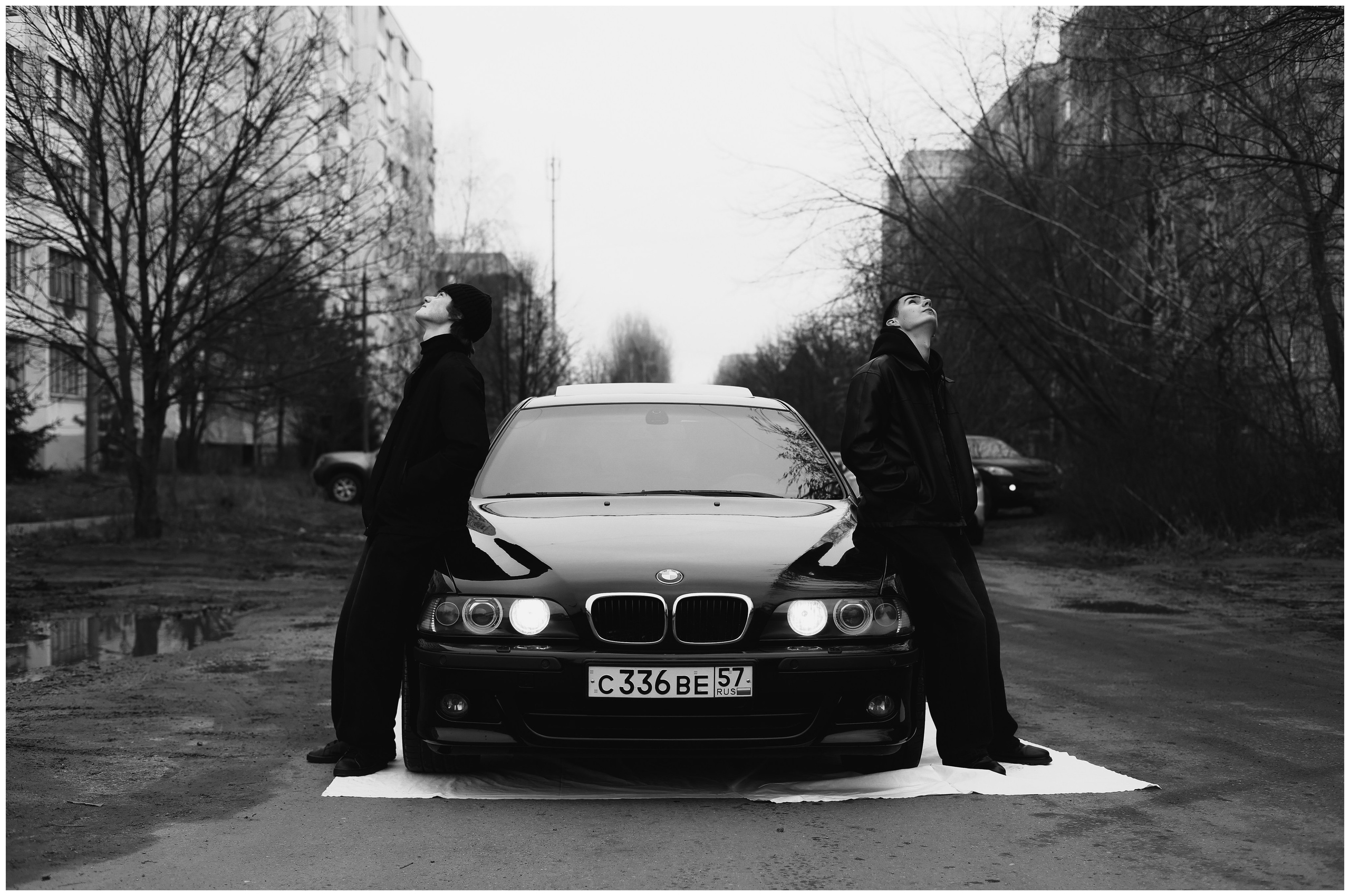 Богдан и Михаил. Портретный фотограф в Орле. Готовые фото за 3 дня! Помощь в позировании. Советы по организации