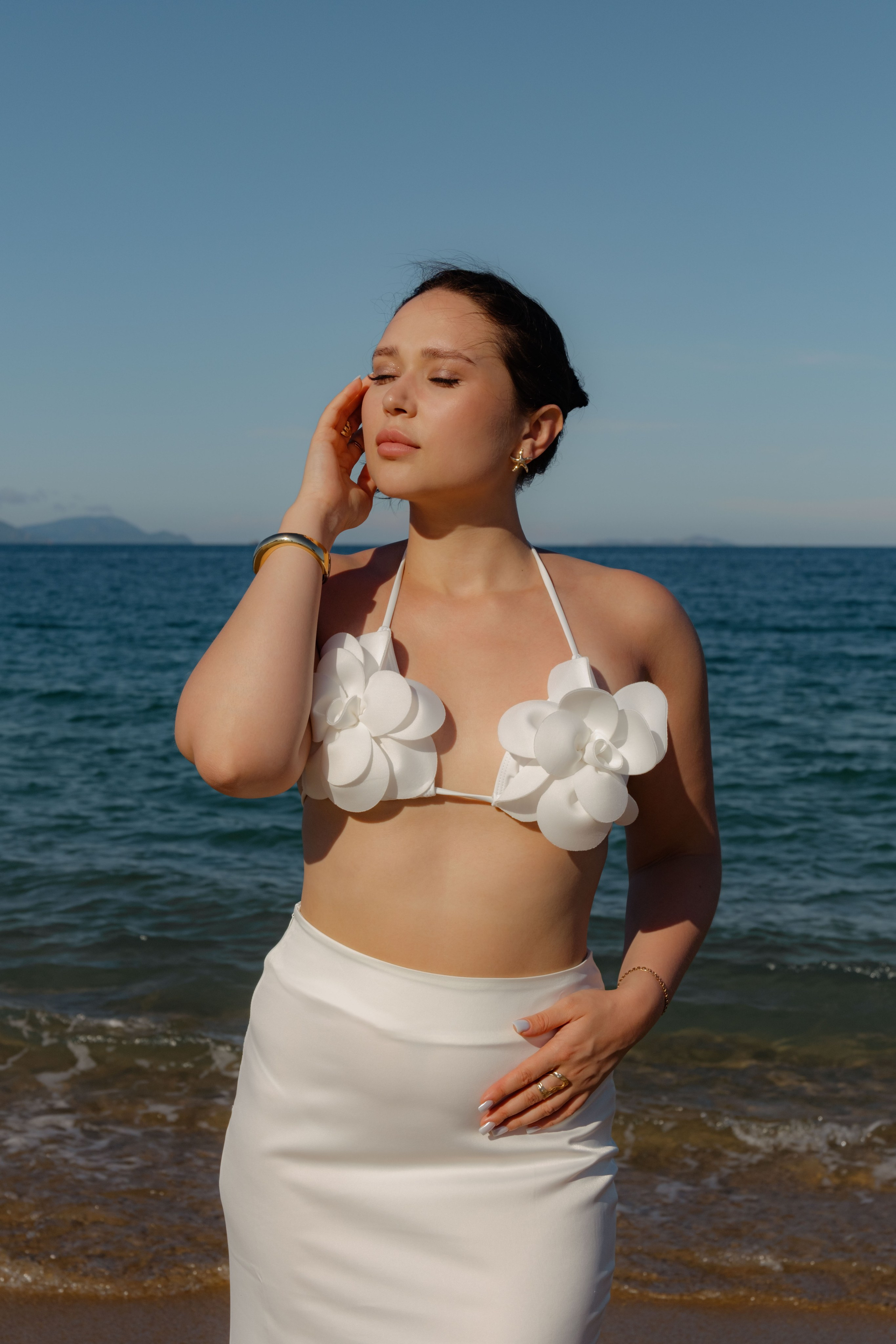 Daria. Painting "At dawn". Portrait photographer Nha Trang | Julia Meshanina