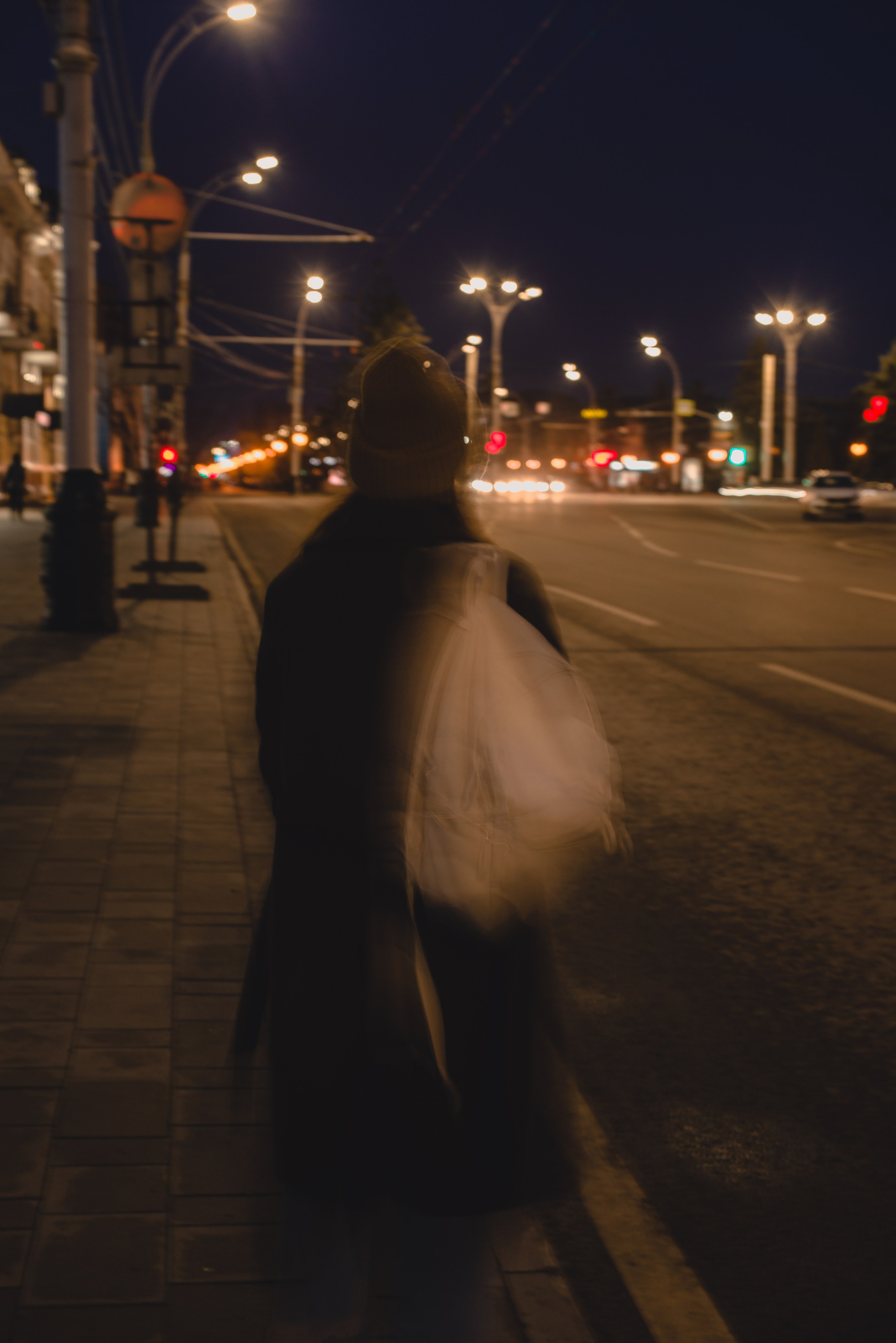 Софи. Огни вечернего города. Фотограф Людмила Белова