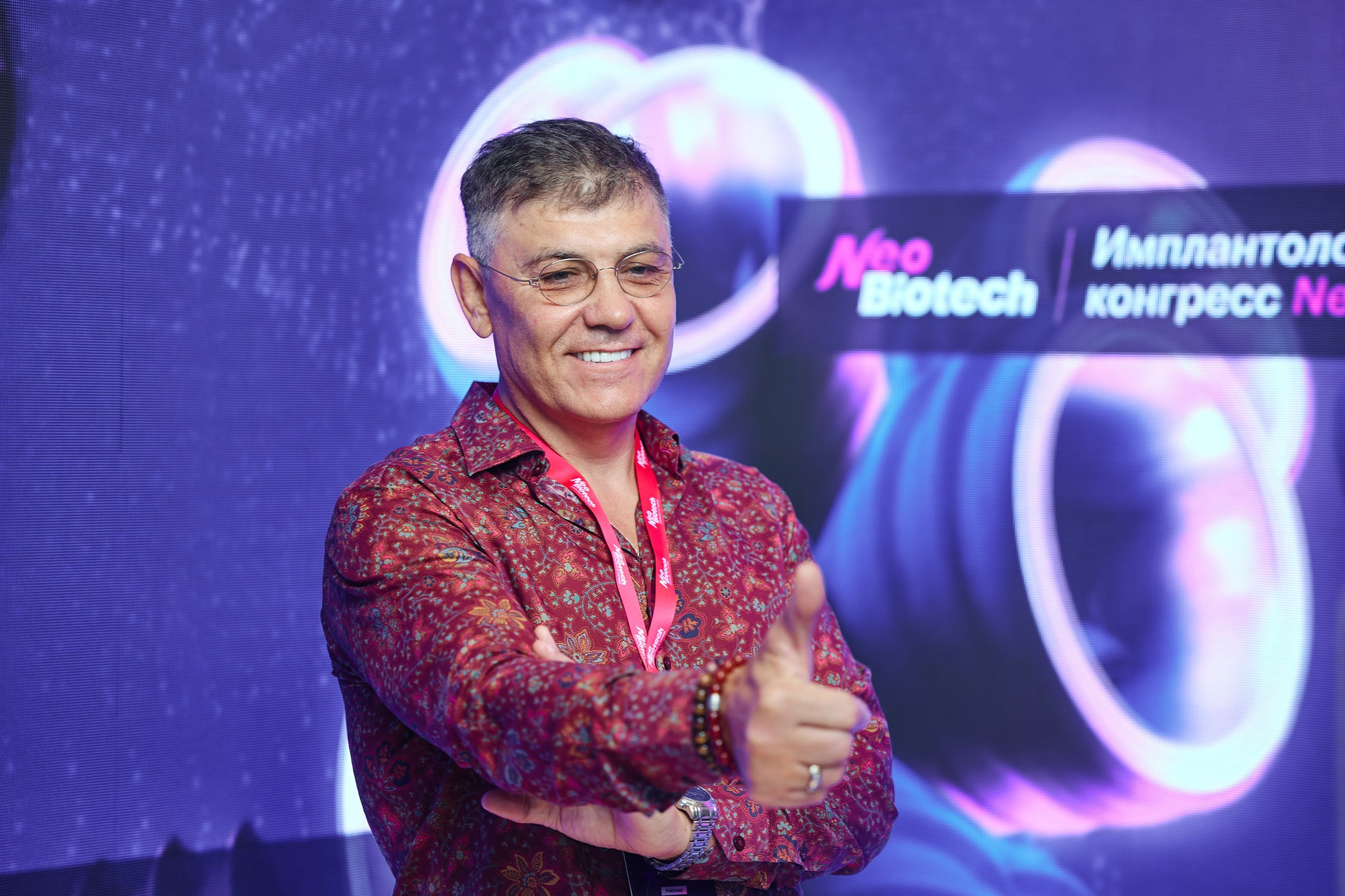 Конгресс имплантологов Neo Biotech 2025. Антон Артюшин, портретный фотограф. Москва