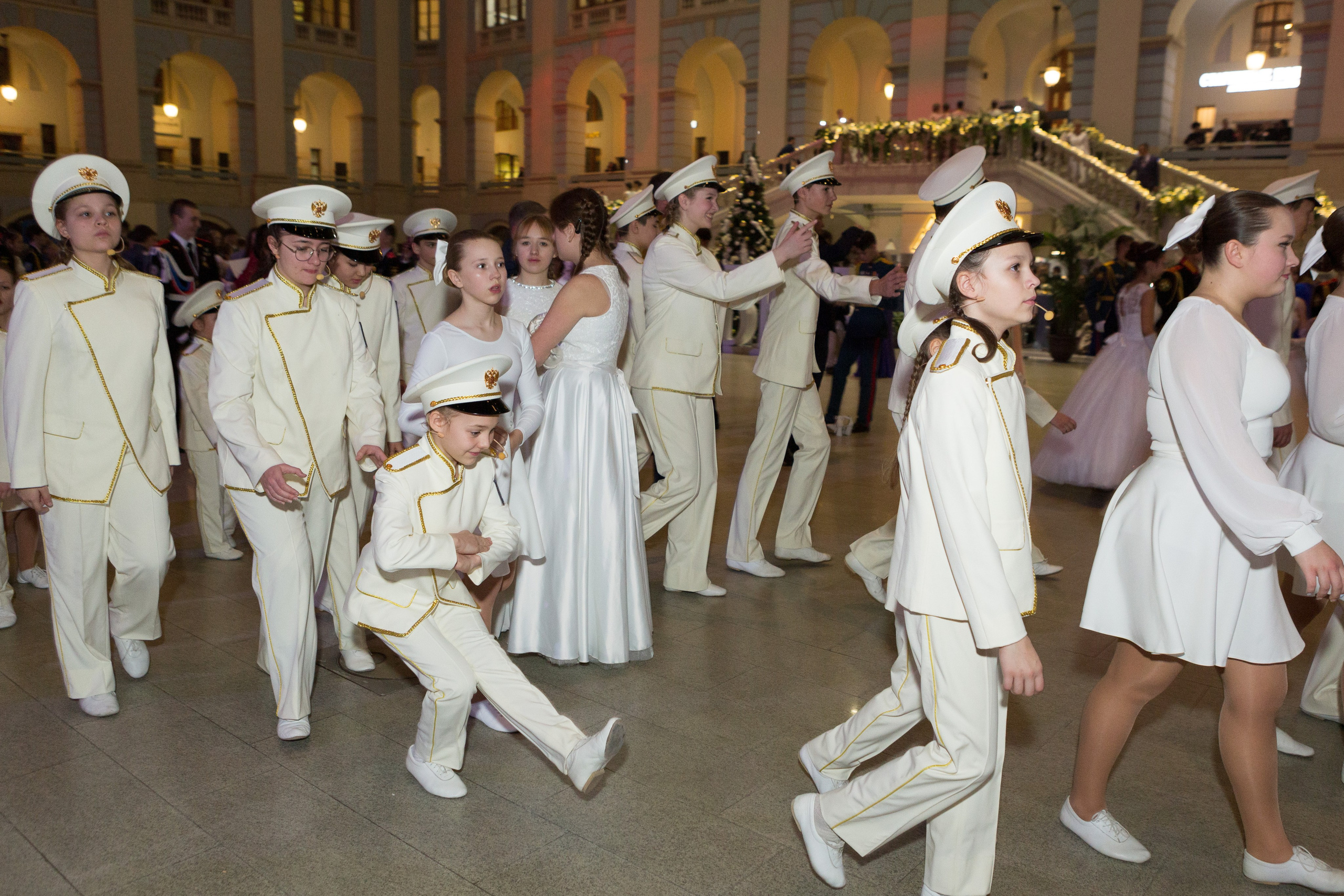 VIII «Международный Кремлёвский Благотворительный Кадетский Бал». Рекламный, предметный, репортажный, семейный фотограф и художник в Москве