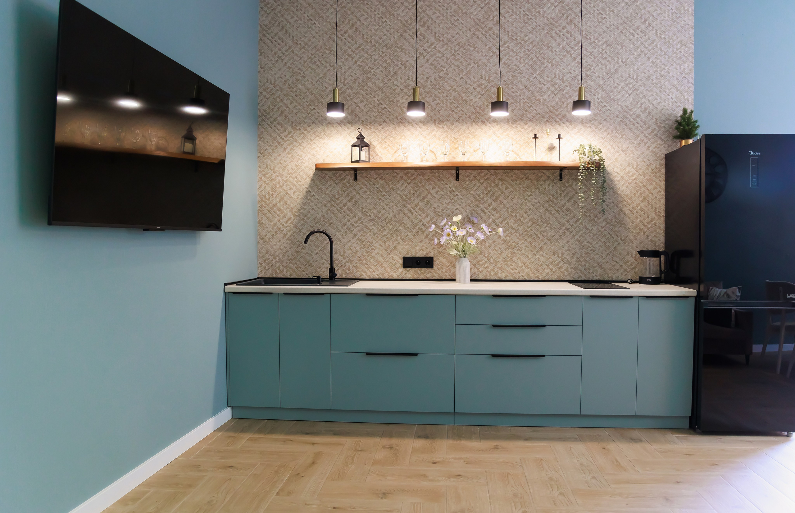 Интерьерная и рекламная съёмка. Свадебный и семейный фотограф в г. Майкопе (выезд по республике и краю)