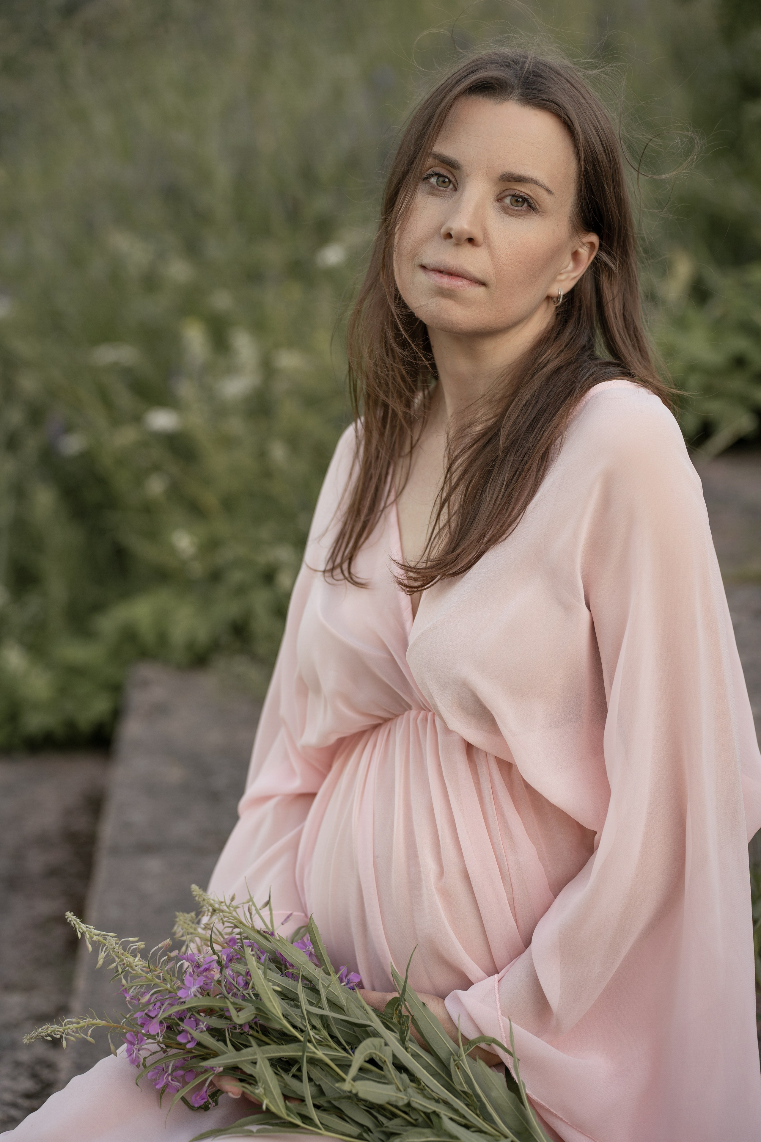 Фотосессия беременности у старинного особняка