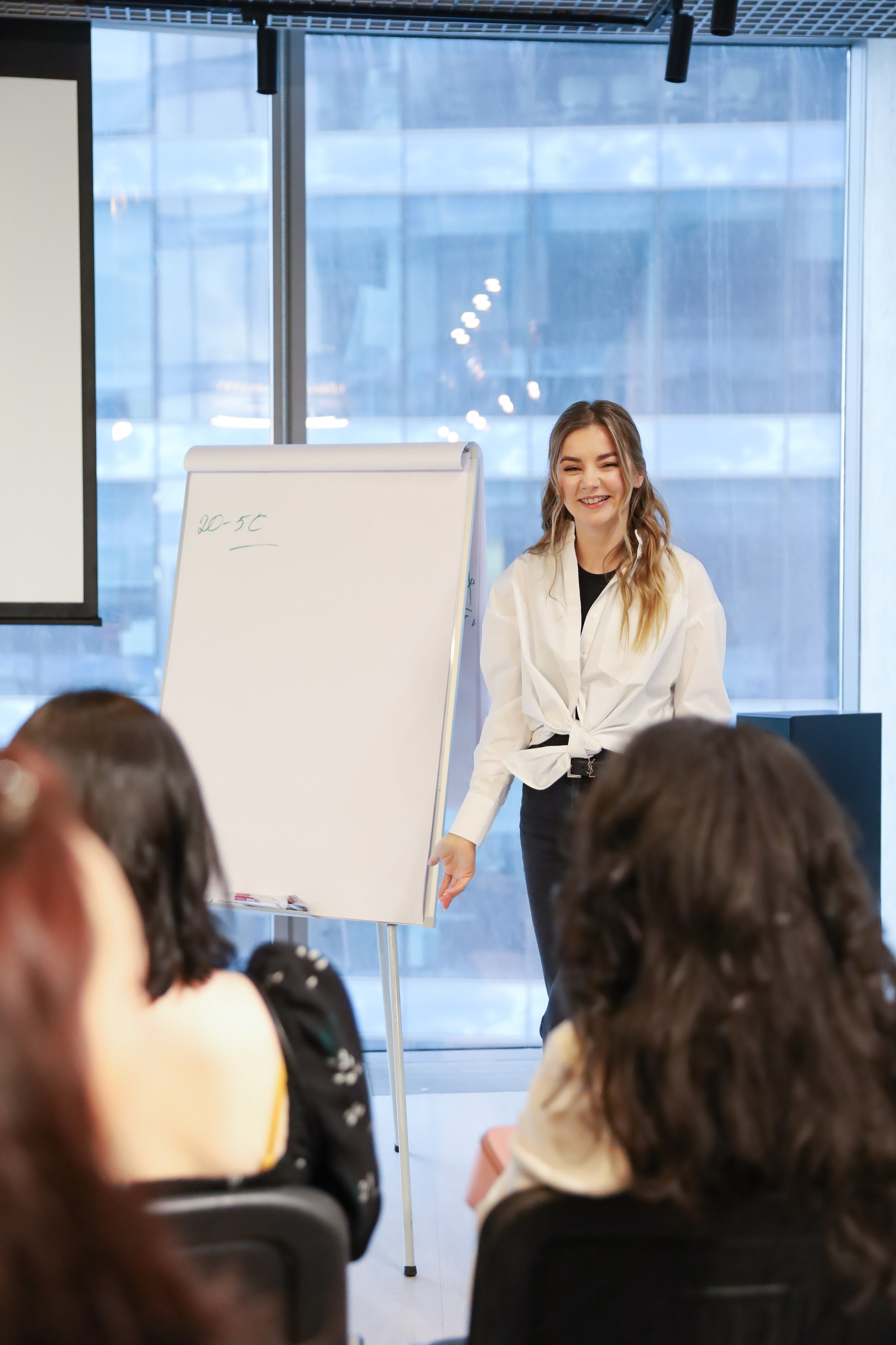 КОНФЕРЕНЦИЯ ВЫПУСКНИКОВ ШКОЛЫ ПРОДЮСИРОВАНИЯ АННЫ НОВИКОВОЙ. Фотограф мероприятий Ирина Каширина