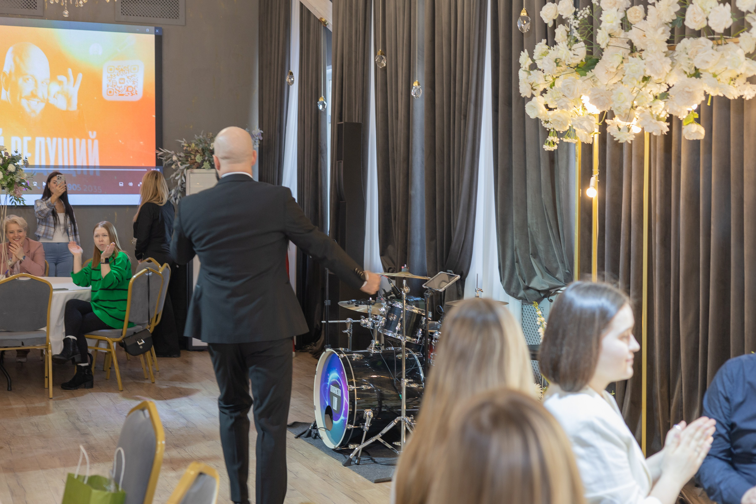 Свадебное чаепитие для молодоженов