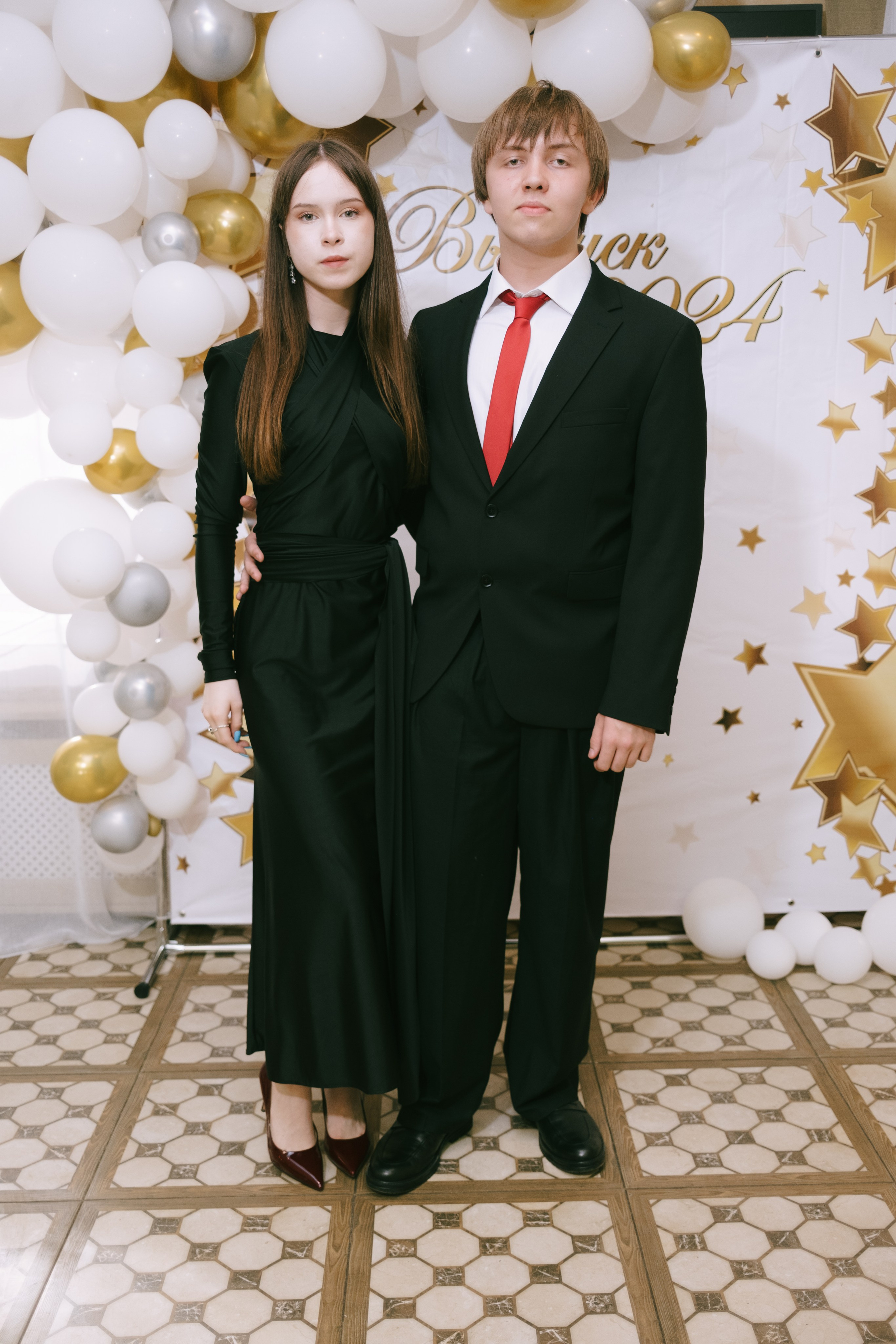 Выпускной школа 33. Свадебный и репортажной фотограф Денис Ожигин в Краснодаре и Краснодарском крае