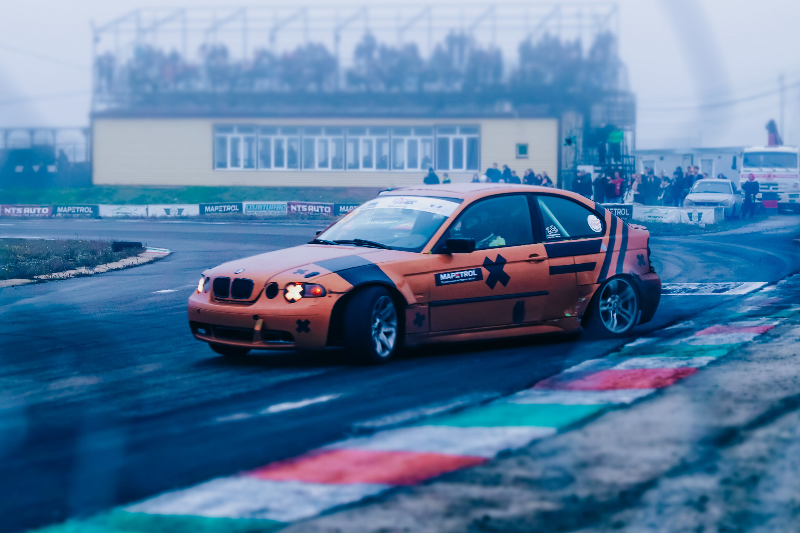 Фотосъёмка профессионального зимнего дрифта в Ростове-на-Дону. Портретный фотограф в Ростове-на-Дону Антон Казарин