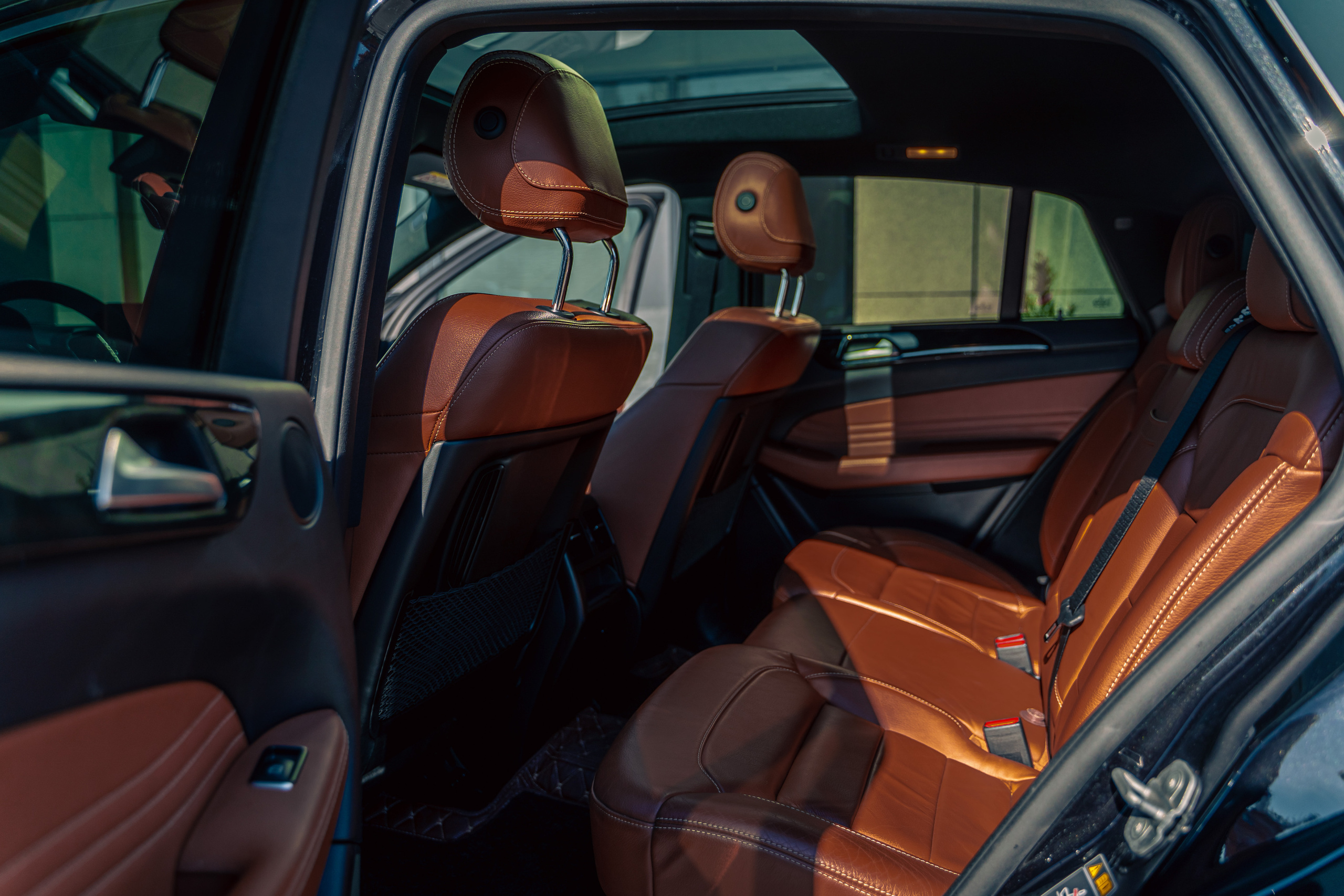 CAR. Универсальный фотограф в Москве Михаил Королёв