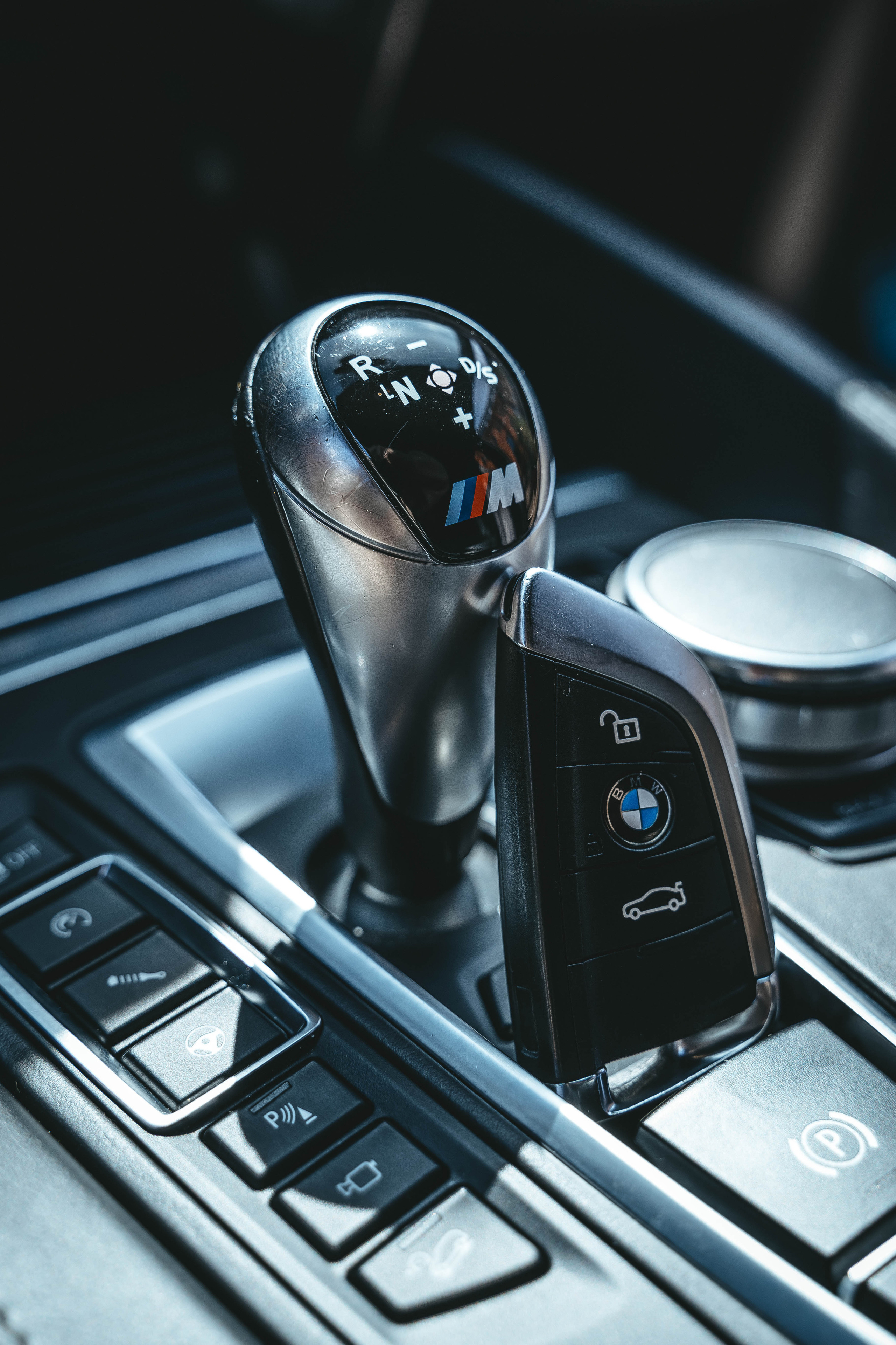 CAR. Универсальный фотограф в Москве Михаил Королёв