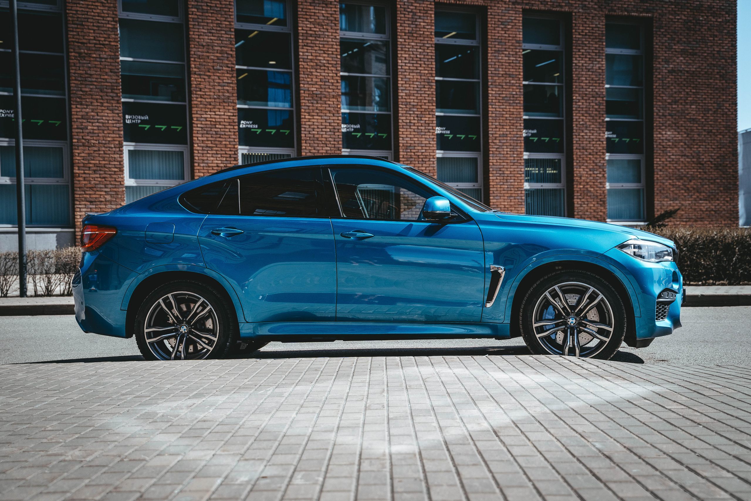 CAR. Универсальный фотограф в Москве Михаил Королёв