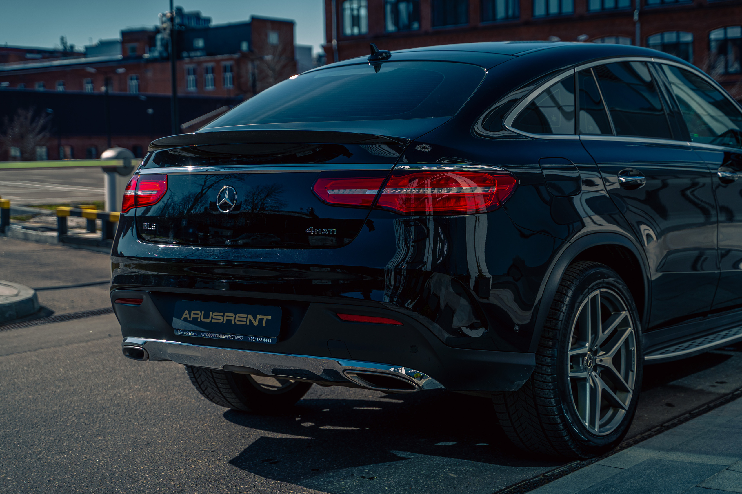 CAR. Универсальный фотограф в Москве Михаил Королёв