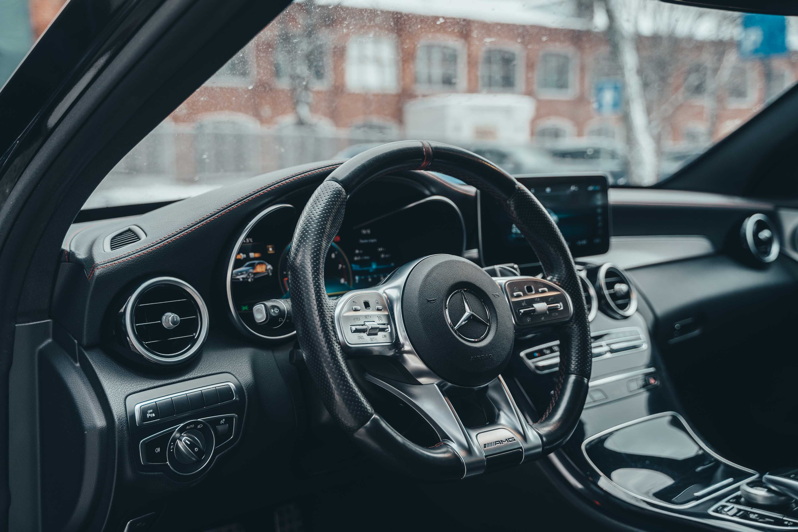 CAR. Универсальный фотограф в Москве Михаил Королёв