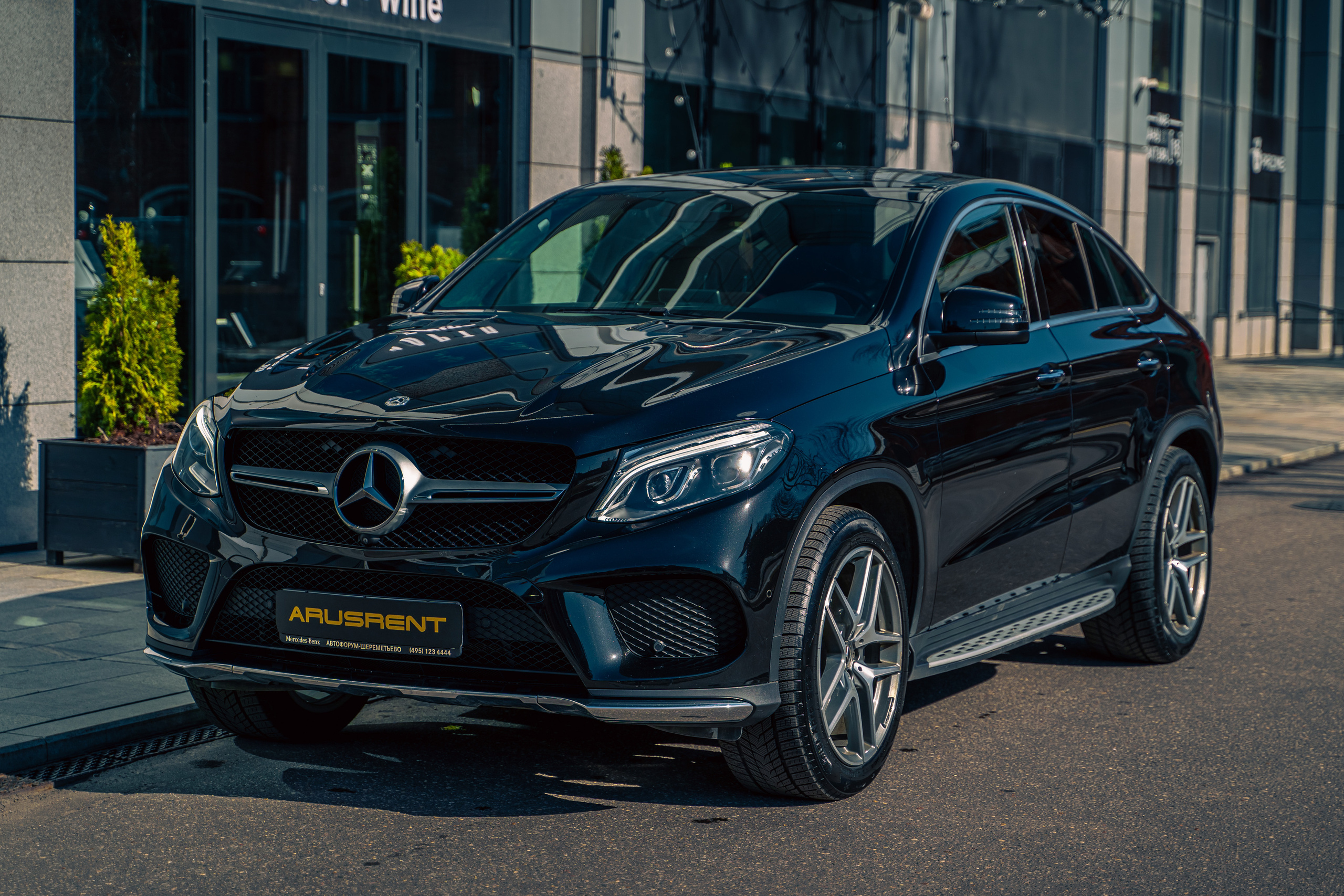 CAR. Универсальный фотограф в Москве Михаил Королёв