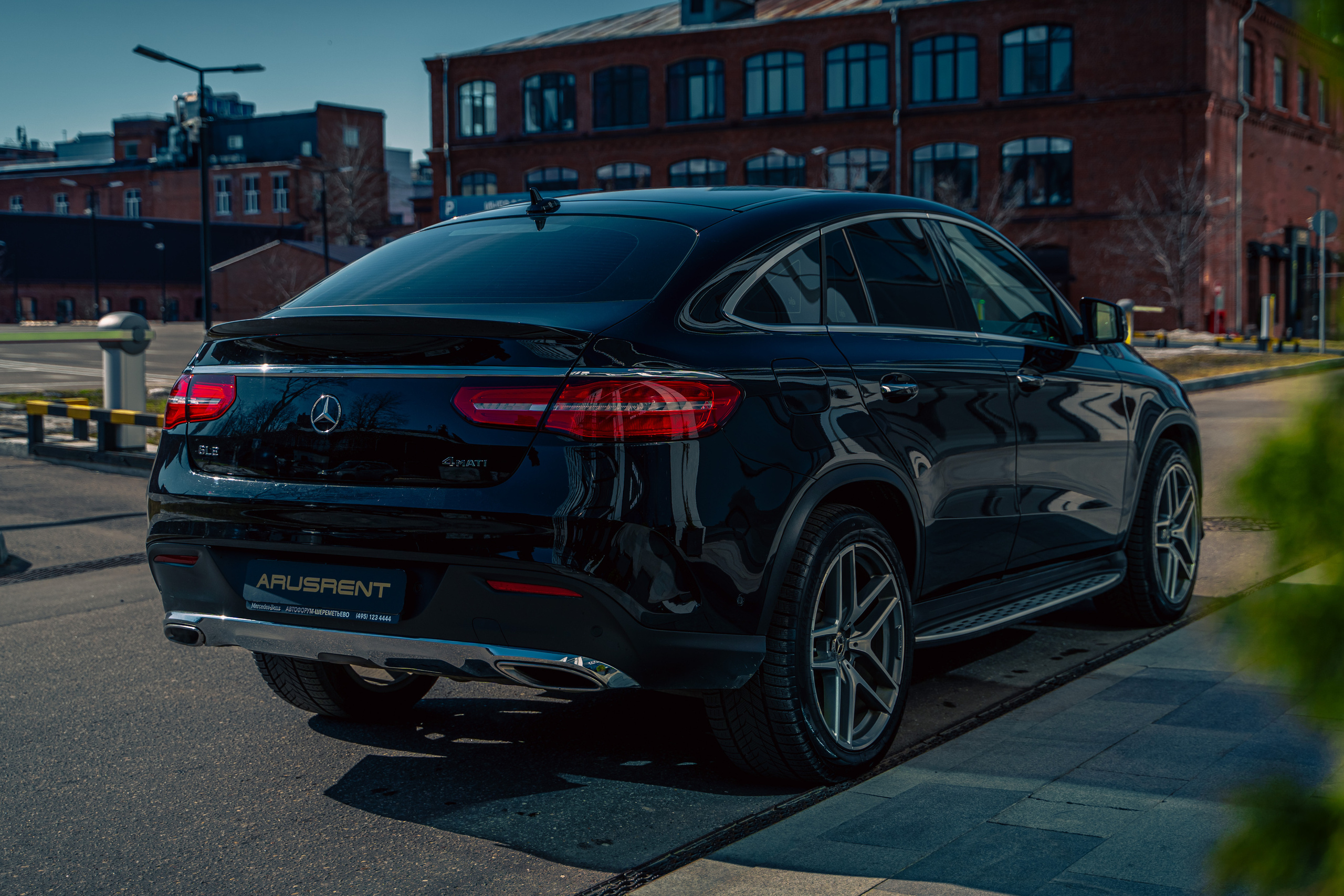 CAR. Универсальный фотограф в Москве Михаил Королёв