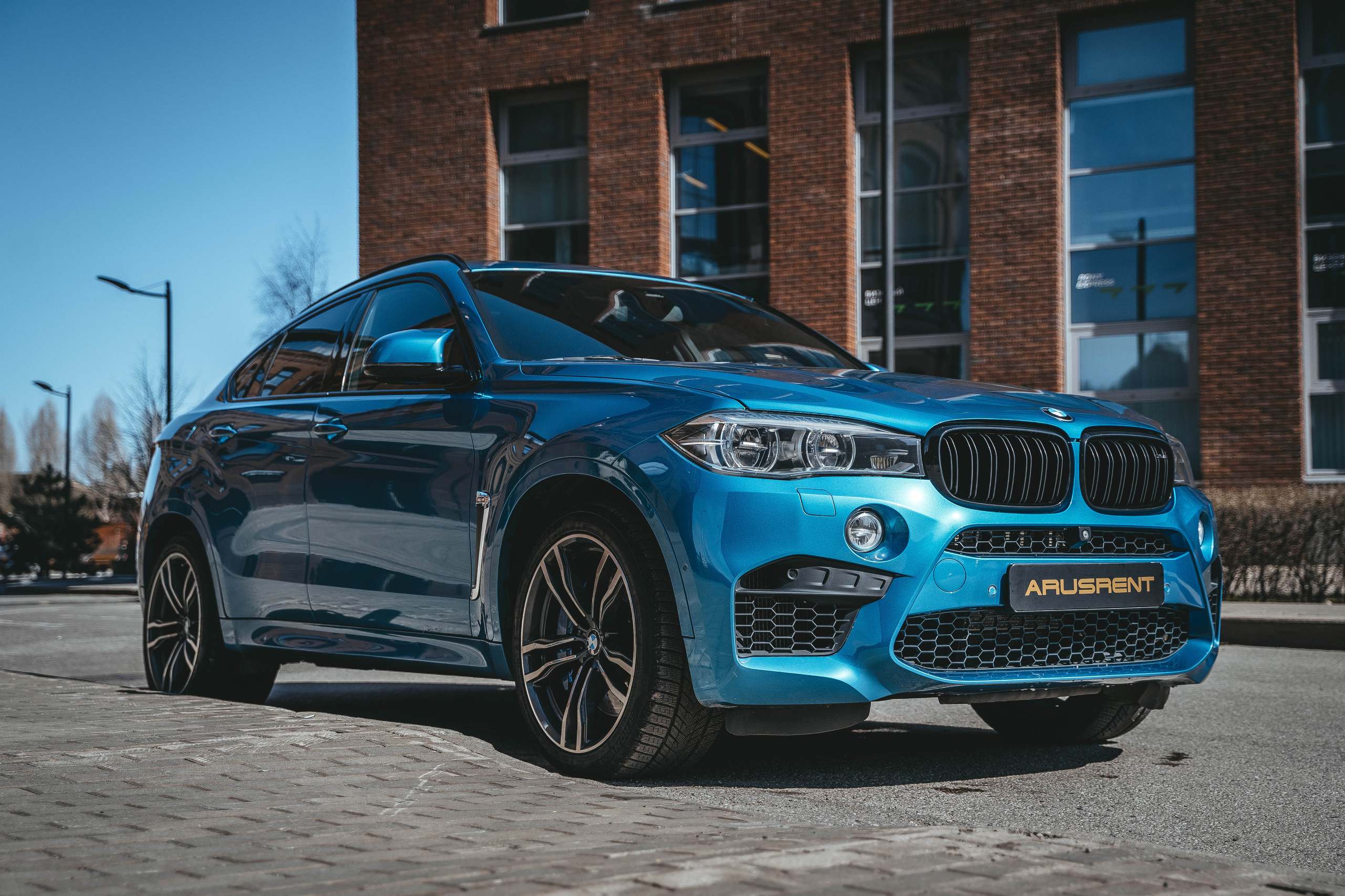 CAR. Универсальный фотограф в Москве Михаил Королёв