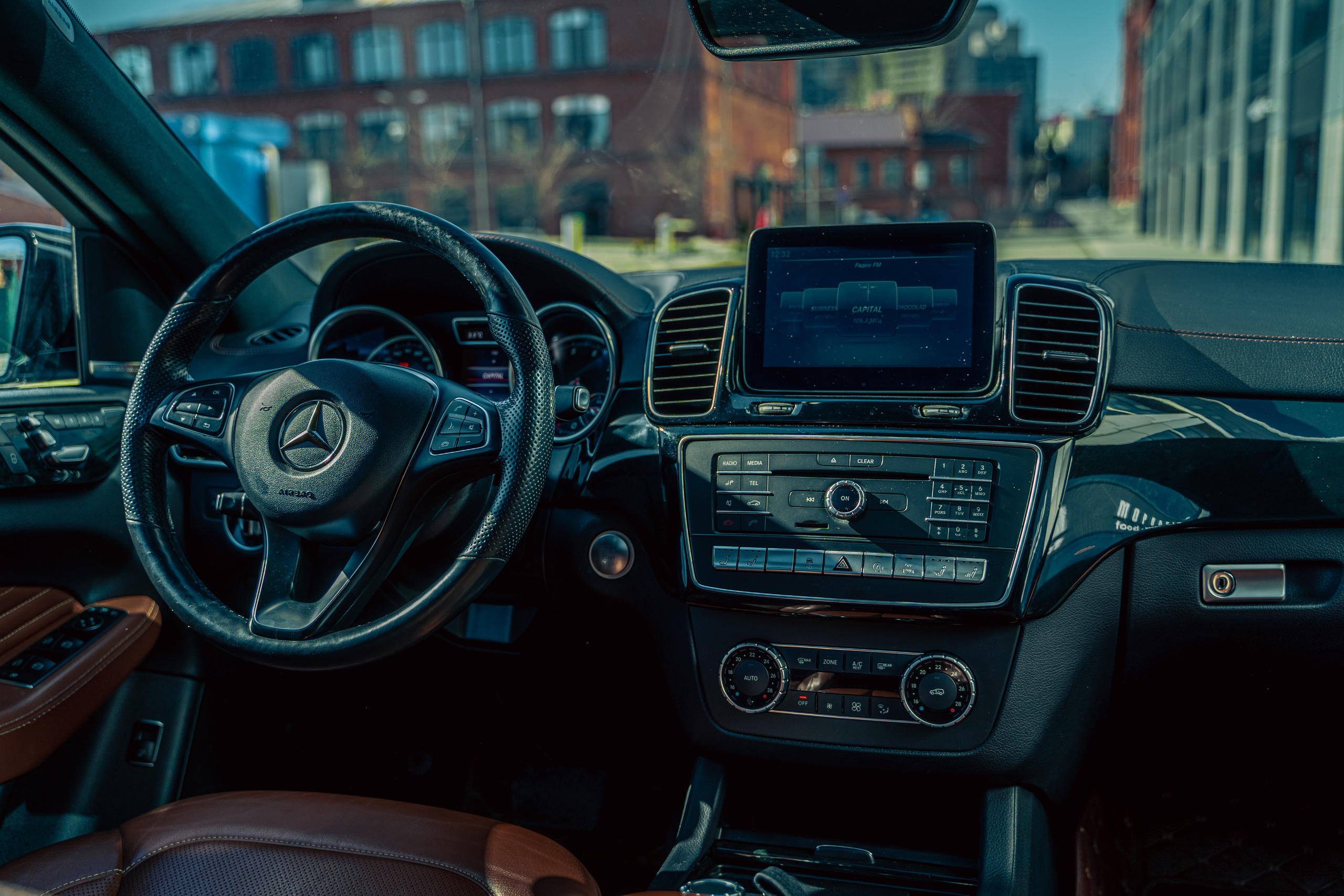 CAR. Универсальный фотограф в Москве Михаил Королёв