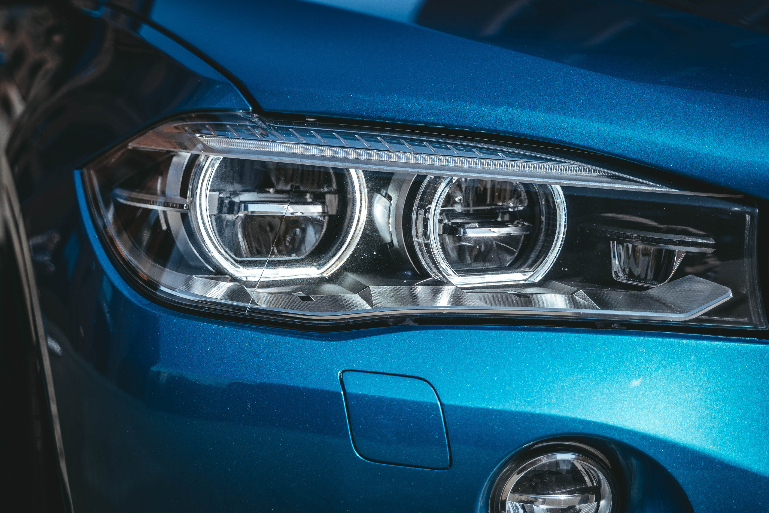 CAR. Универсальный фотограф в Москве Михаил Королёв