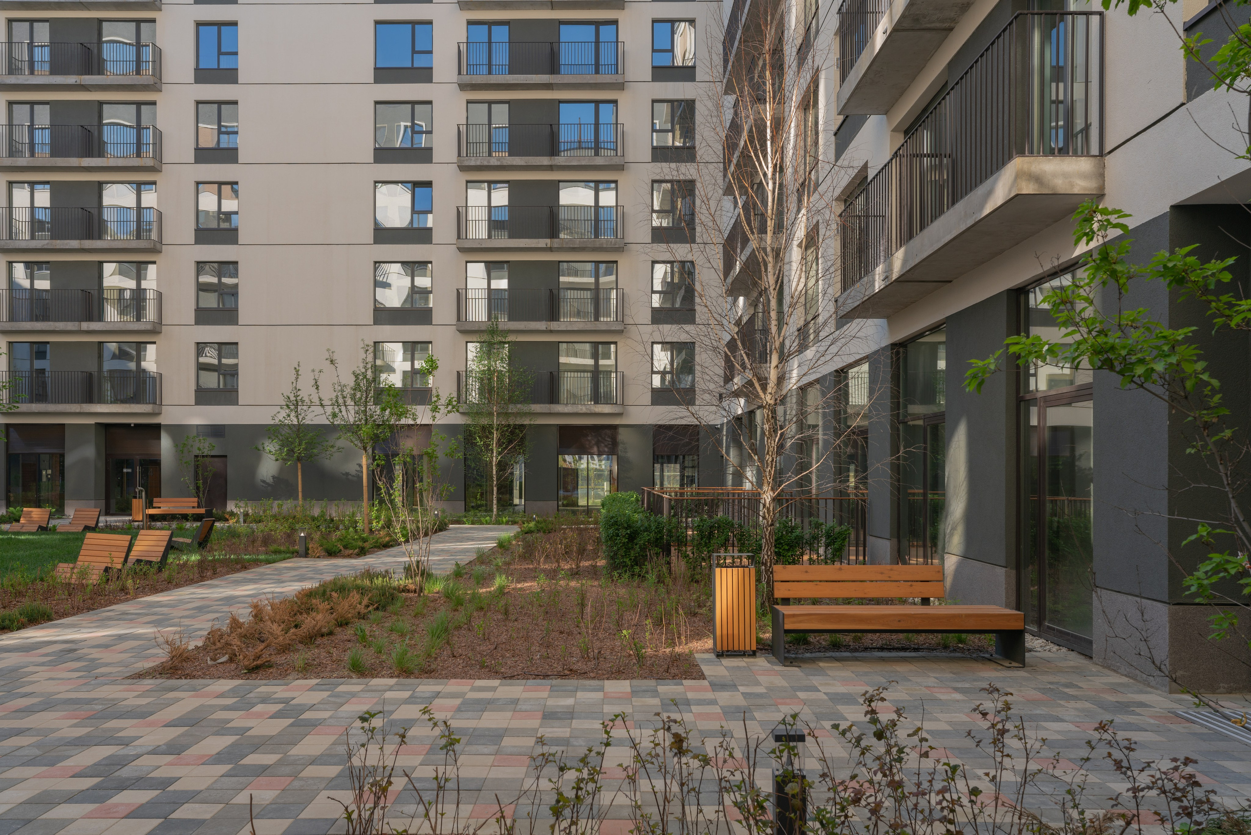 На Академическом | Брусника. Архитектурный фотограф Кирилл Цыбенко. Работаю в Москве, по всей России и Миру