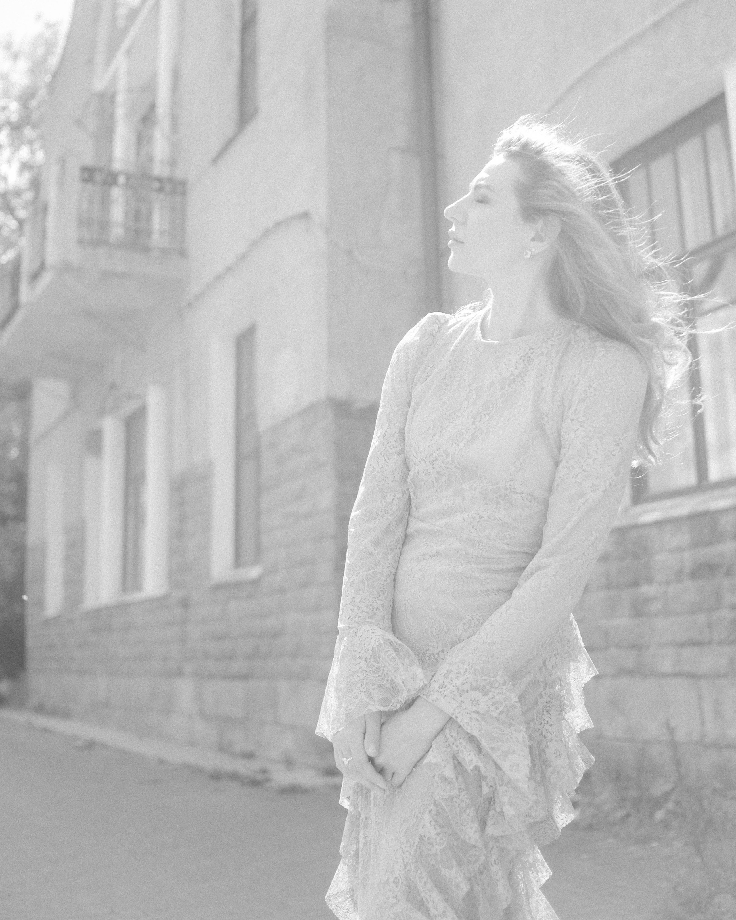Катя. Женский фотограф. Создатель украшений ручной работы. Модель