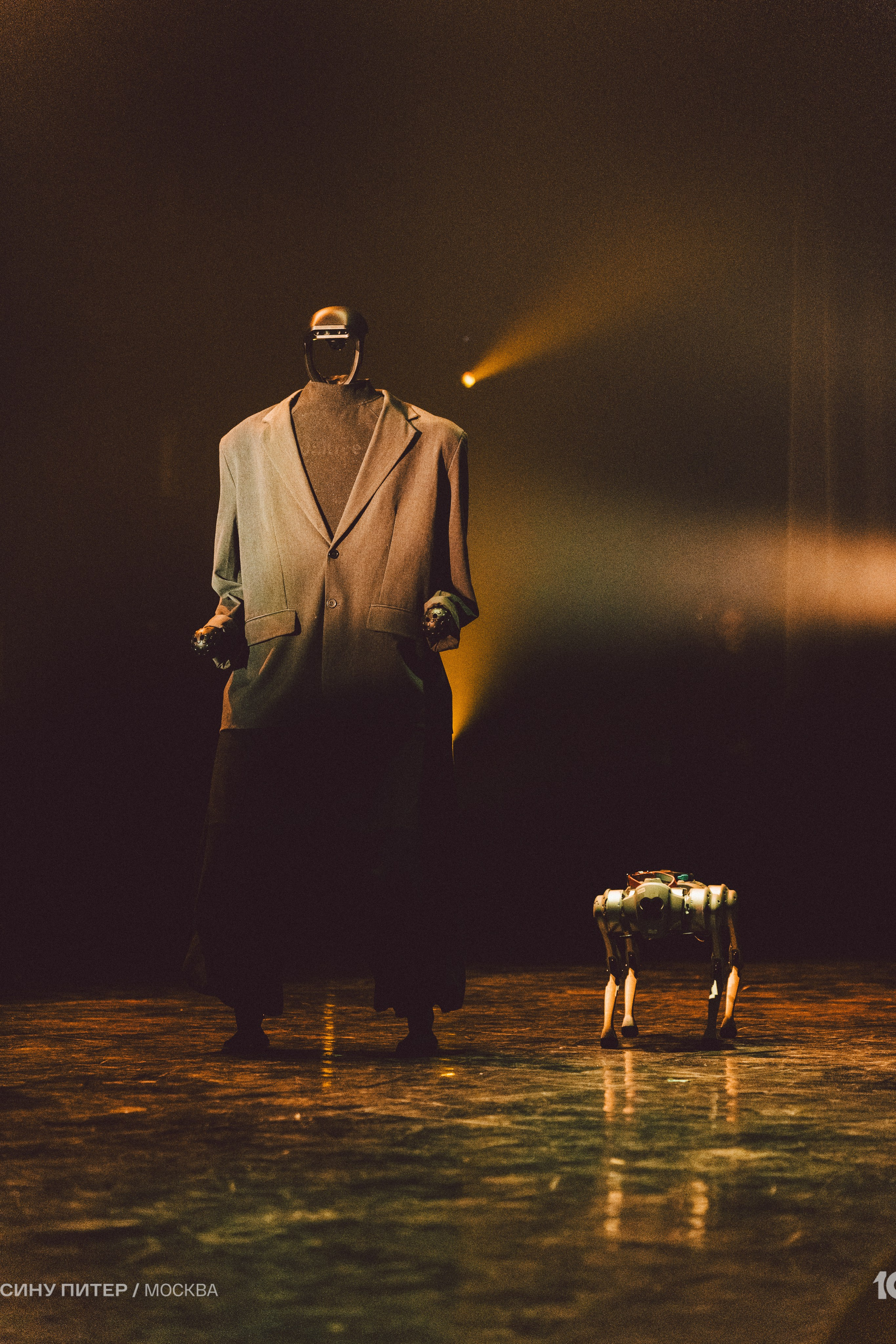 МСВ25. Photographe basé à Moscou