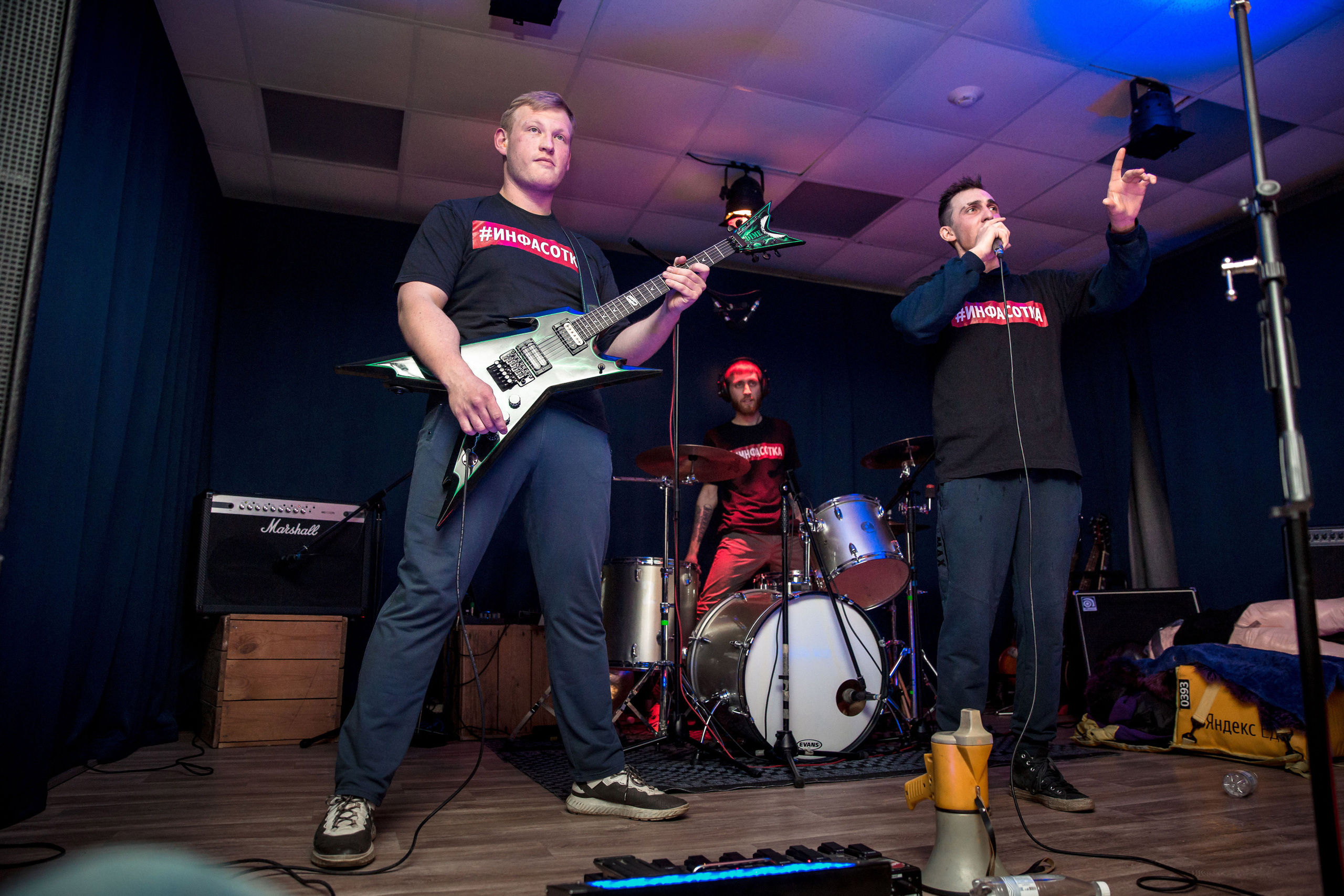 ИНФАСОТКА + Tom Wear. Концертный фотограф Наталья Сорокина