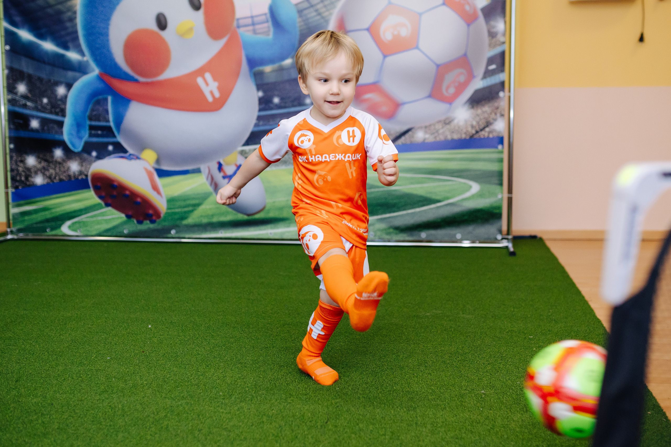 Фотосессия с кубком в детских садах г. Магнитогорска. Денис Прохоров Фотограф в г. Магнитогорск