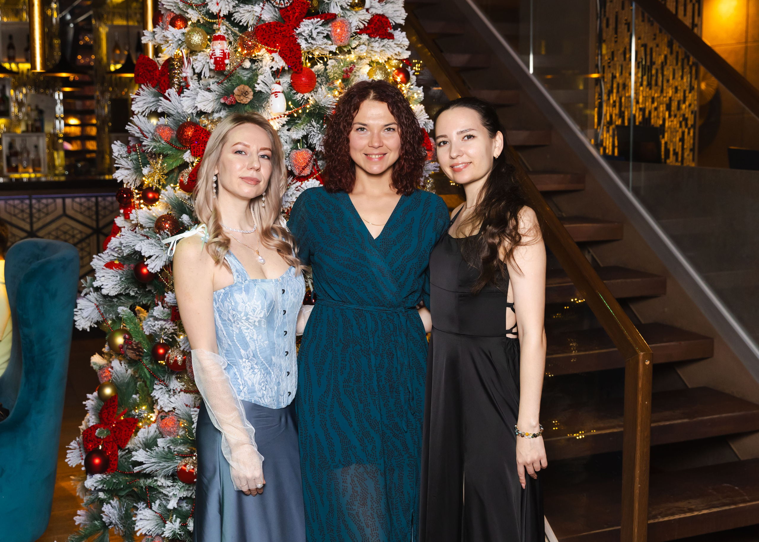 Предновогодка кипарис 2025. ФОТОГРАФ ВИНОГРАДОВА ДАРЬЯ