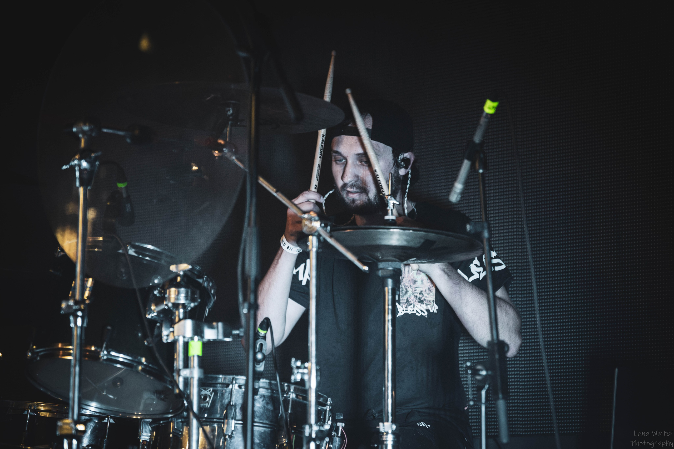 7000$ (29 июня 2025 года, Москва, клуб Урбан). Фотограф Светлана Блинова, Москва и Московская область