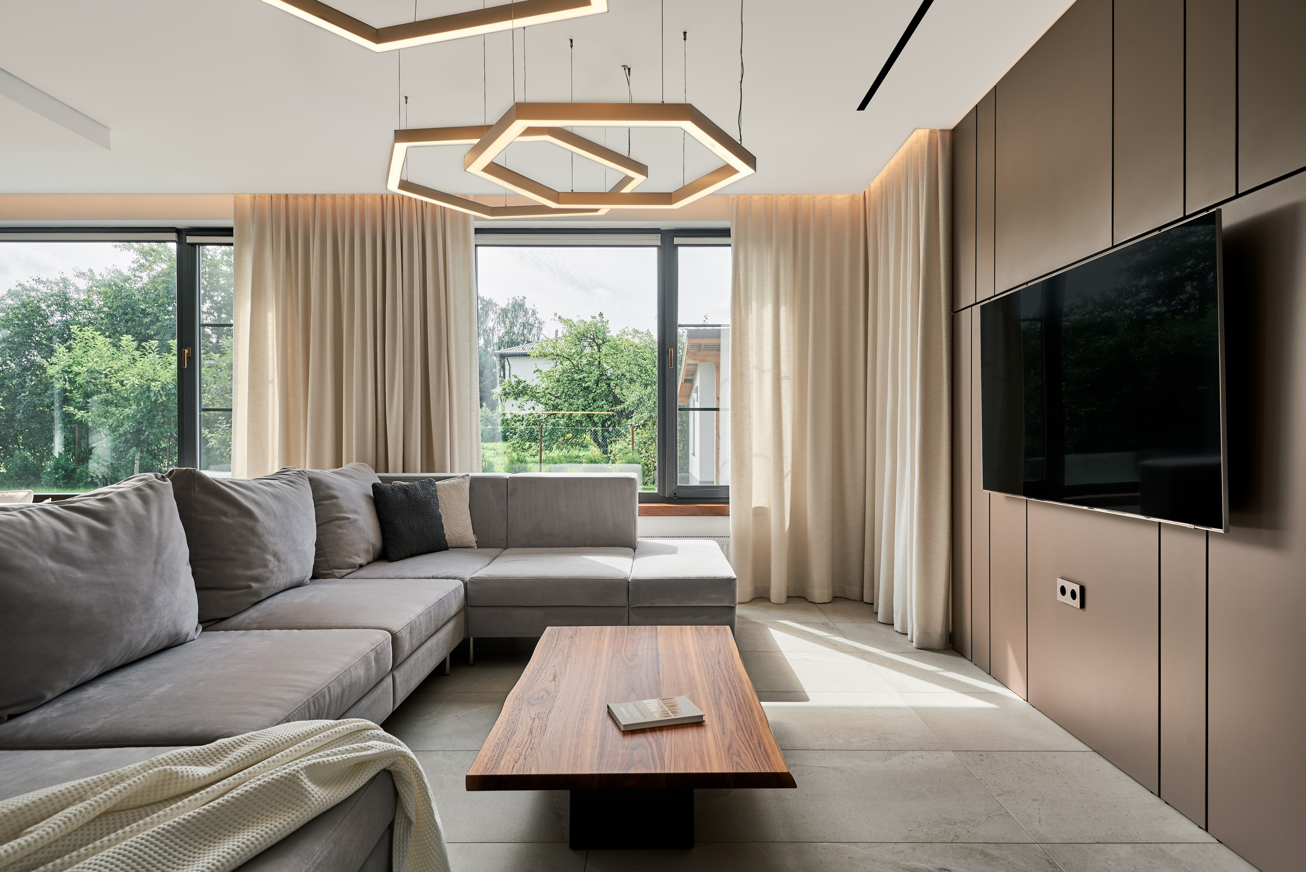 ДОМ В РЕПИНО ПАРК. Интерьерный и архитектурный фотограф в Сочи МАКСИМ КСЕНЗОВ