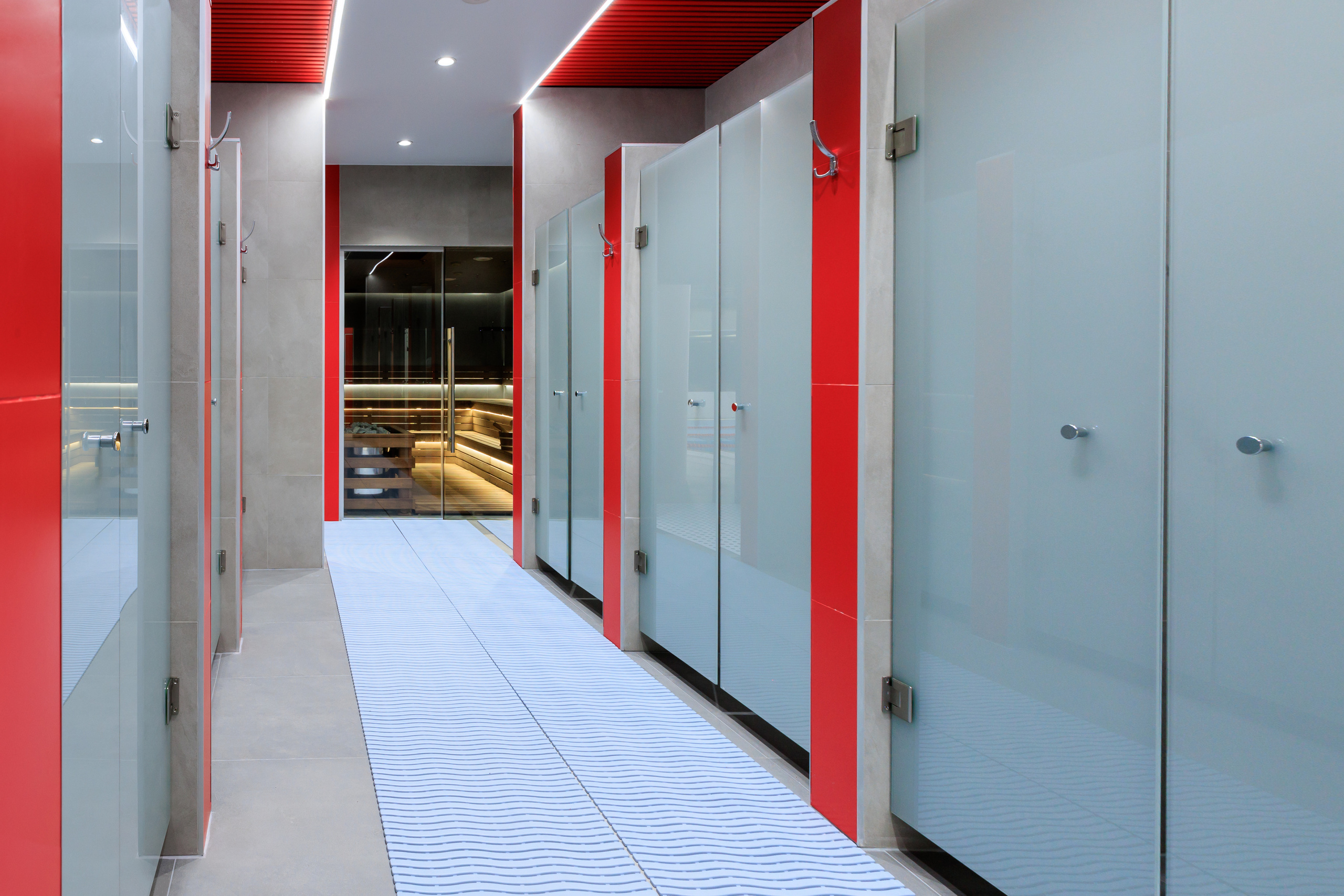 Фотограф для интерьерной съемки фитнес-клуба World Class Нагорный. Контент для бизнеса в Екатеринбурге Полдень Медиа