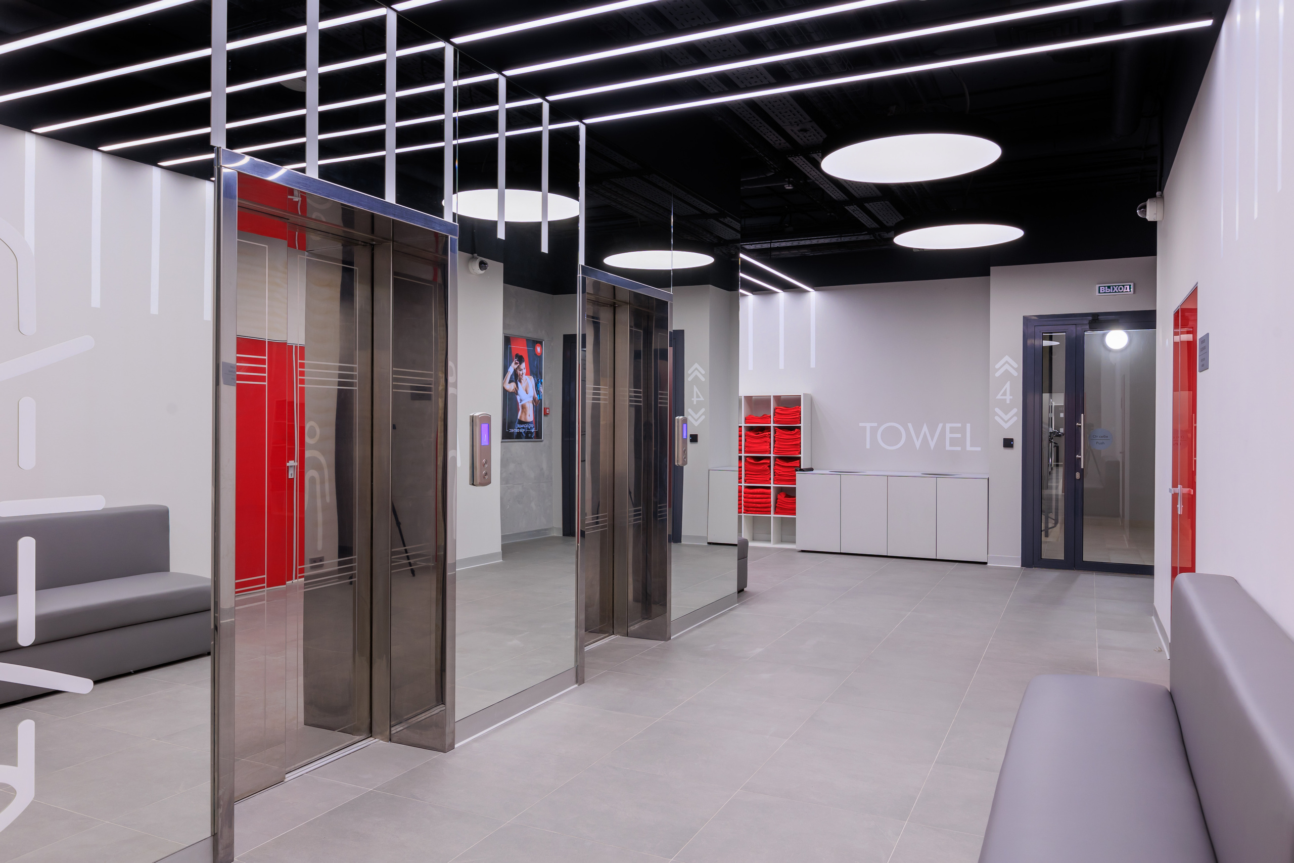 Фотограф для интерьерной съемки фитнес-клуба World Class Нагорный. Контент для бизнеса в Екатеринбурге Полдень Медиа