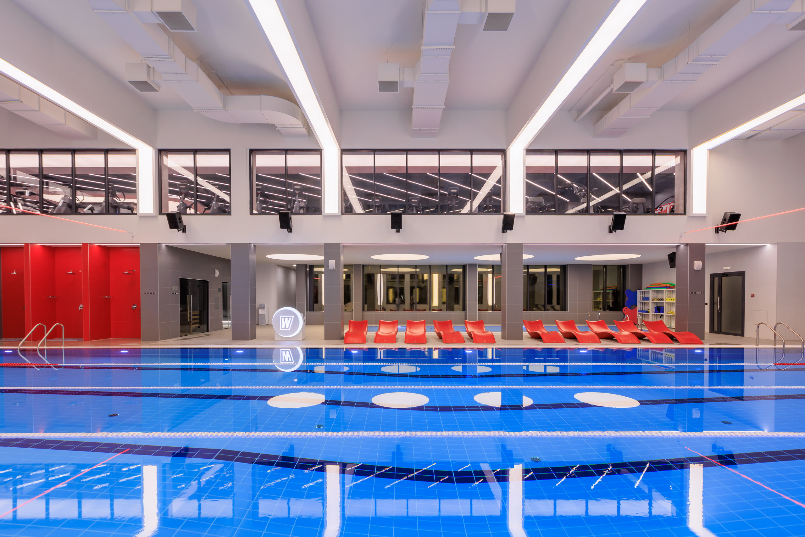 Фотограф для интерьерной съемки фитнес-клуба World Class Нагорный. Контент для бизнеса в Екатеринбурге Полдень Медиа