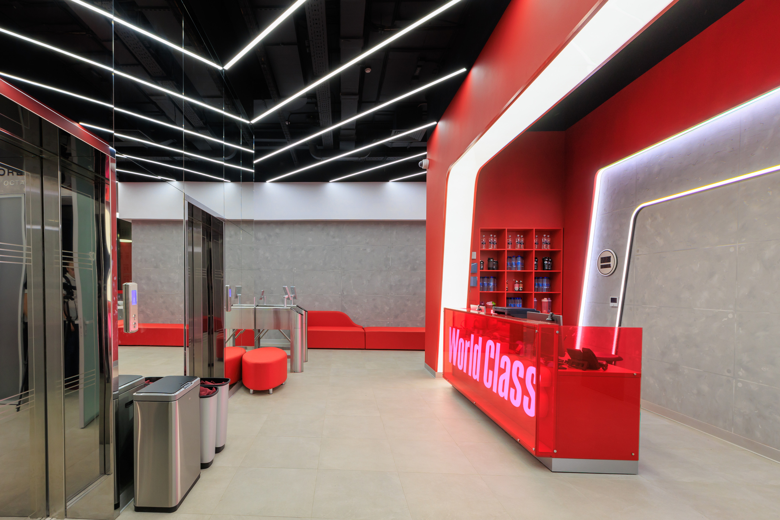 Фотограф для интерьерной съемки фитнес-клуба World Class Нагорный. Контент для бизнеса в Екатеринбурге Полдень Медиа