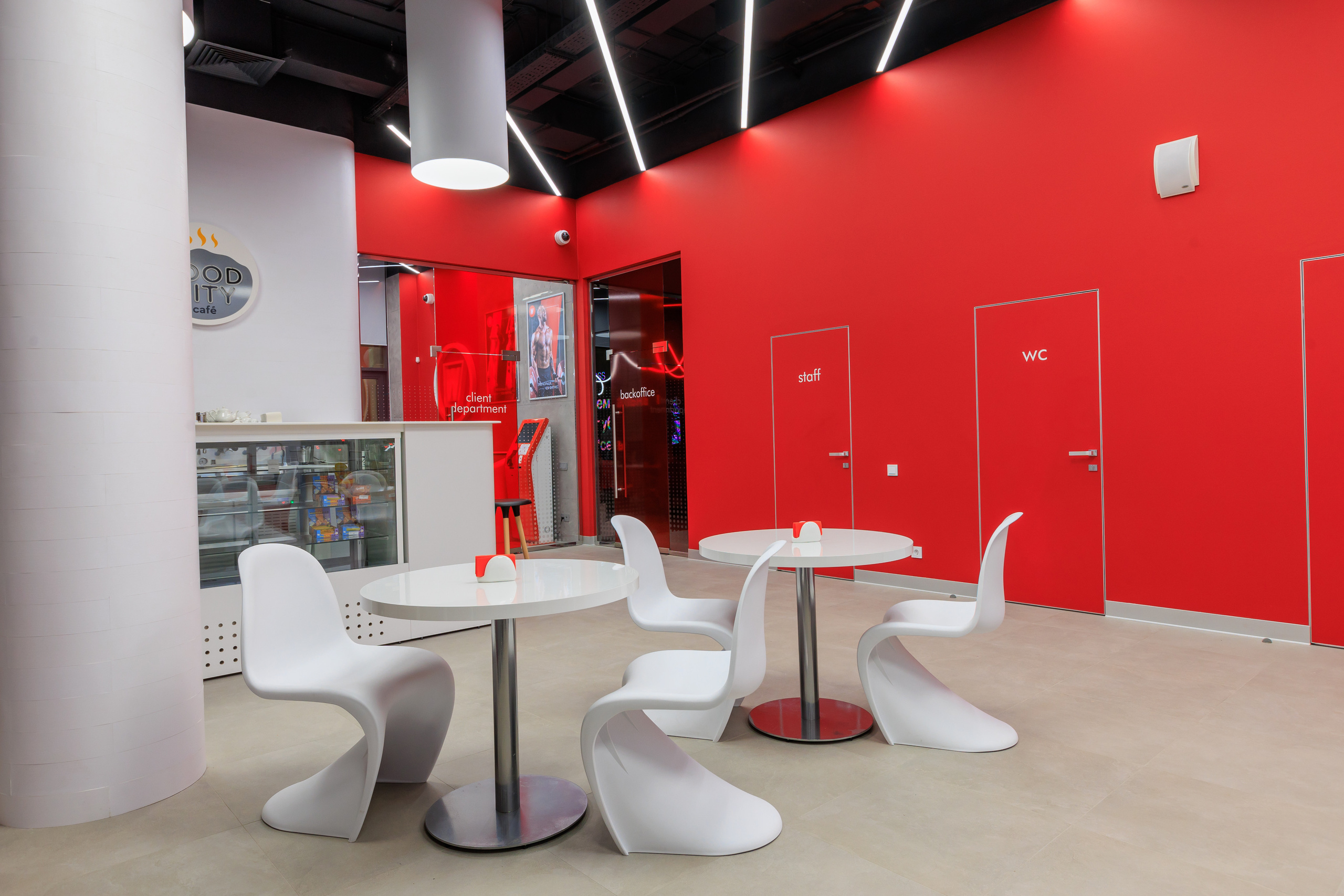 Фотограф для интерьерной съемки фитнес-клуба World Class Нагорный. Контент для бизнеса в Екатеринбурге Полдень Медиа