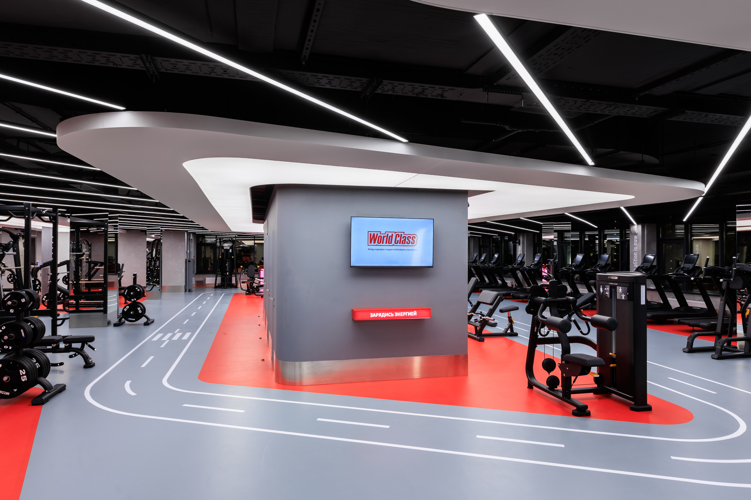Фотограф для интерьерной съемки фитнес-клуба World Class Нагорный. Контент для бизнеса в Екатеринбурге Полдень Медиа
