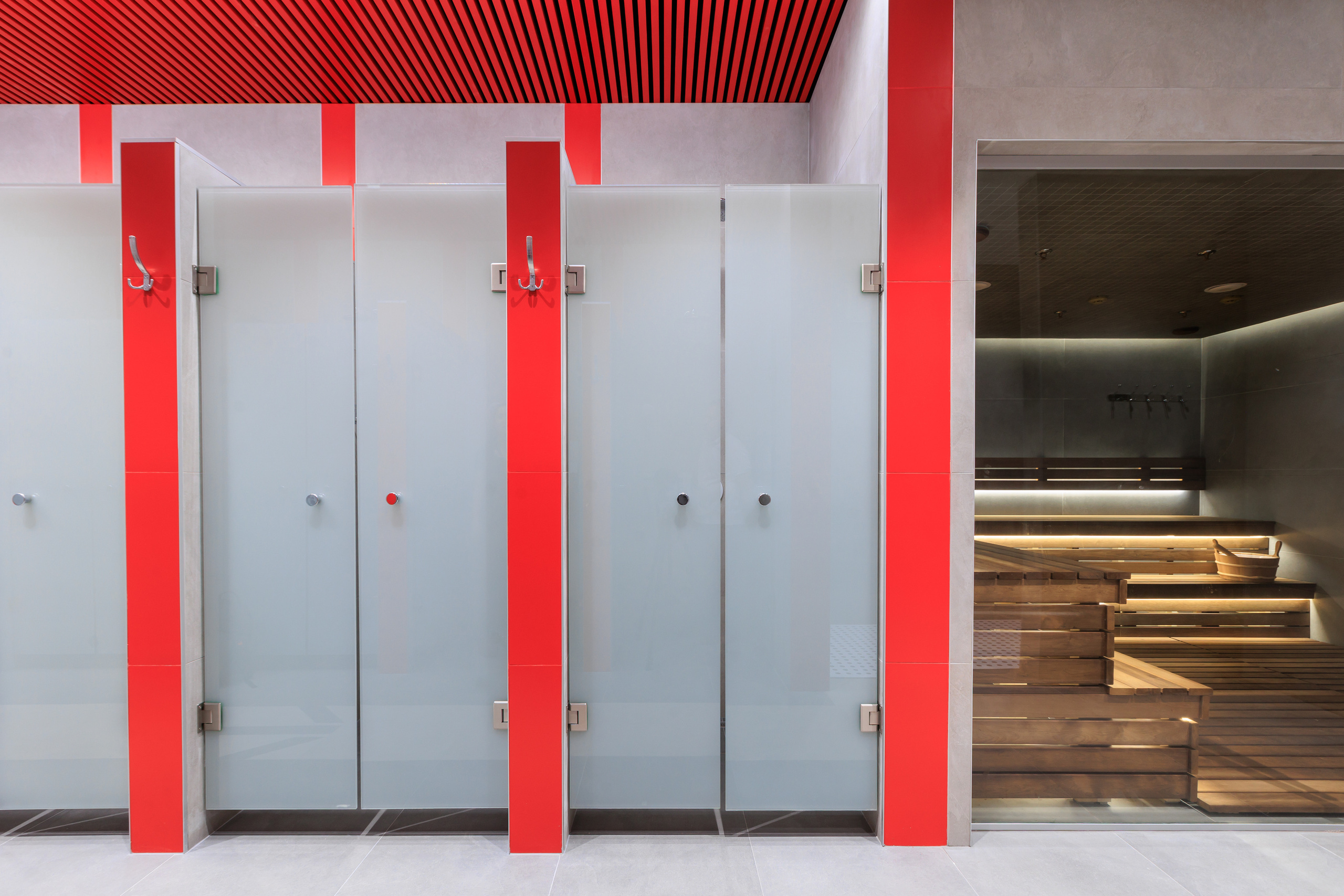 Фотограф для интерьерной съемки фитнес-клуба World Class Нагорный. Контент для бизнеса в Екатеринбурге Полдень Медиа