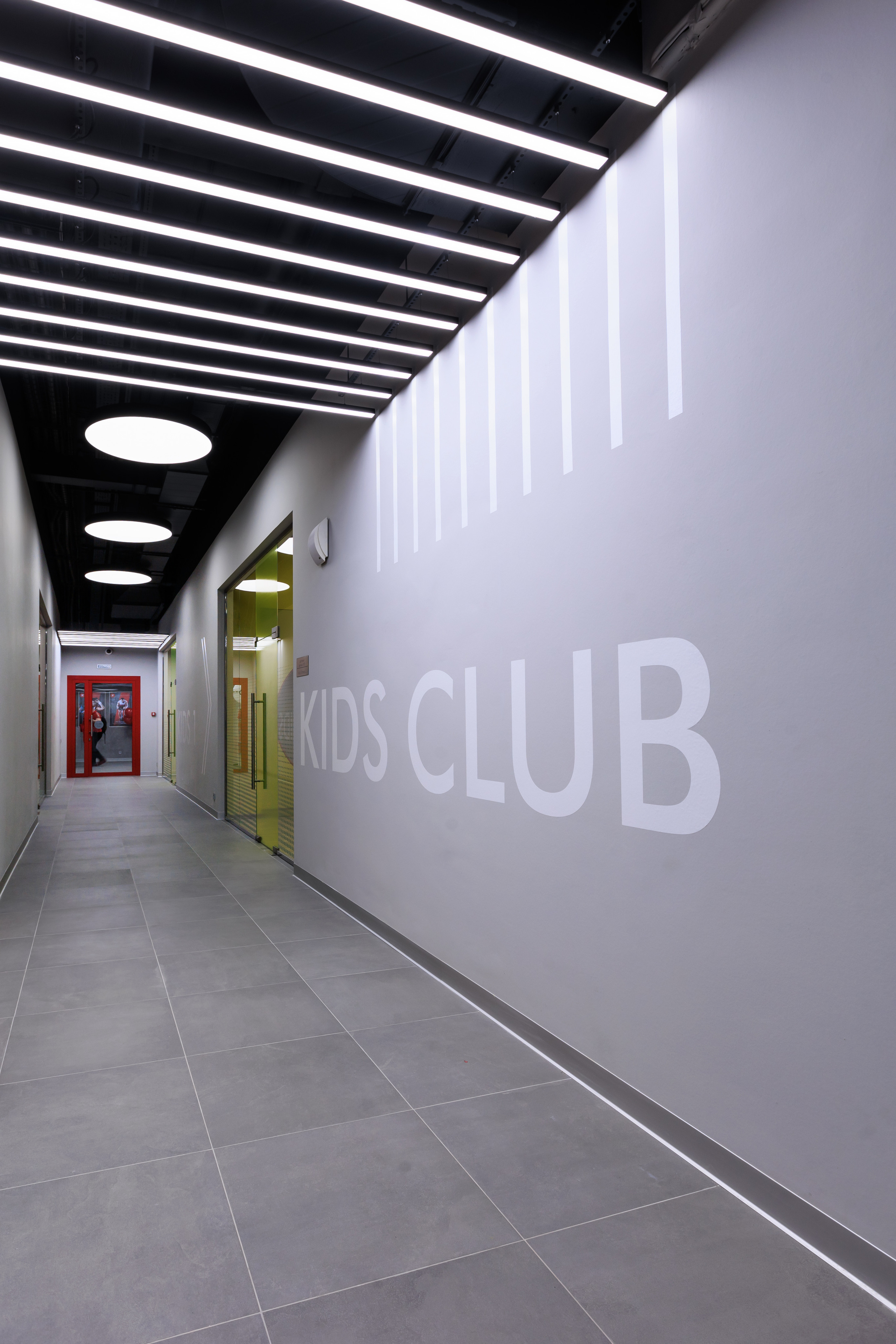 Фотограф для интерьерной съемки фитнес-клуба World Class Нагорный. Контент для бизнеса в Екатеринбурге Полдень Медиа